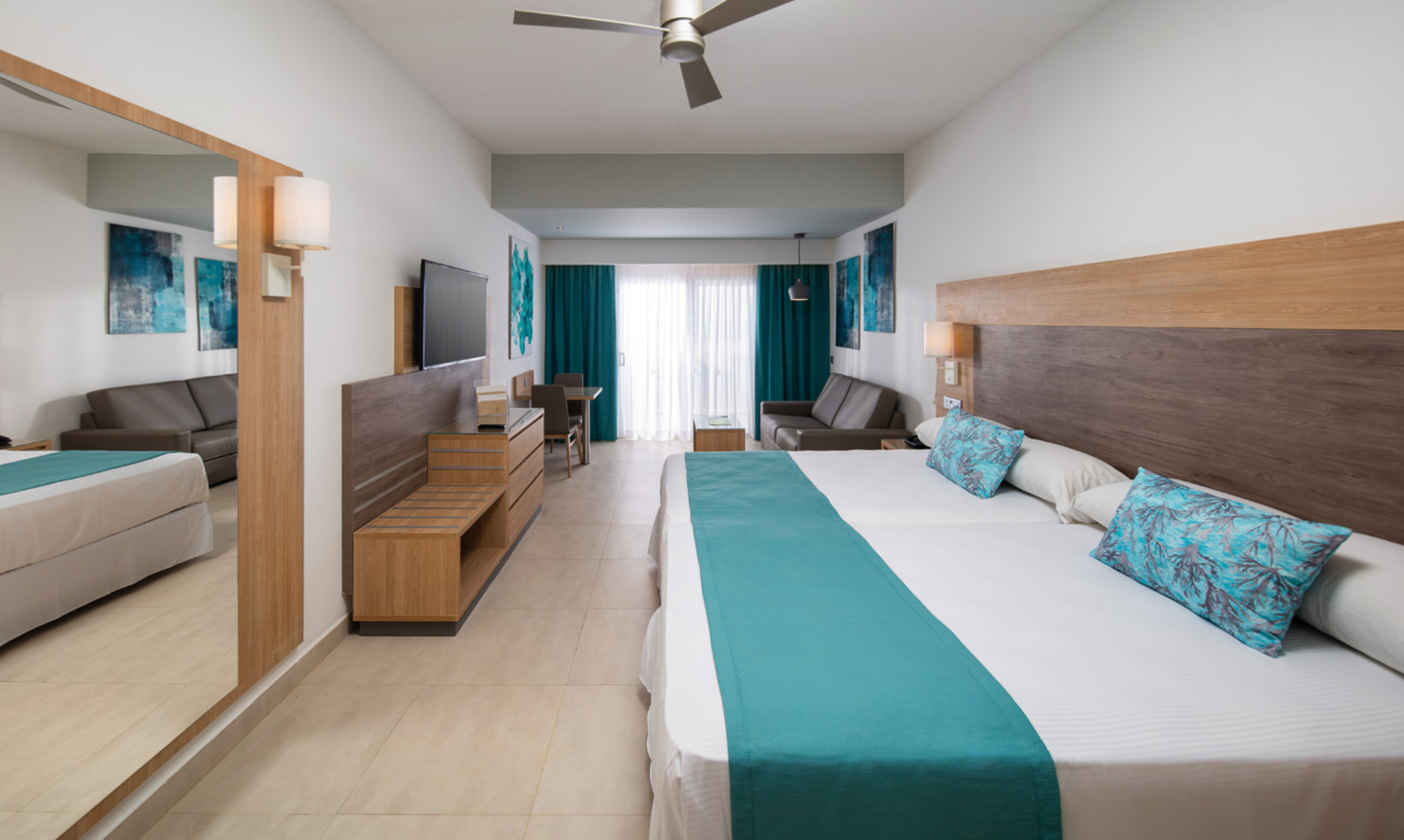 Junior Suite Sea Front