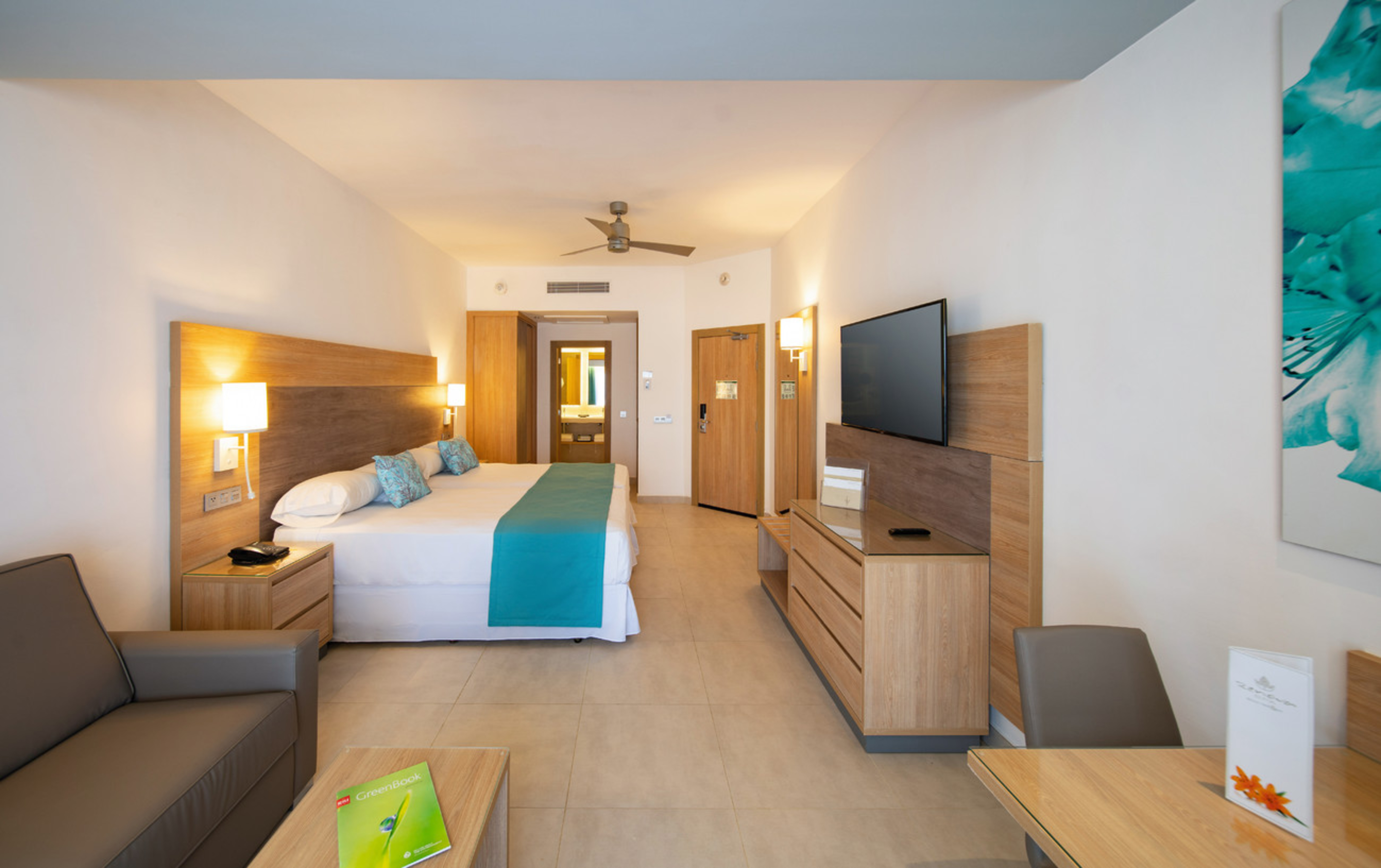 Junior Suite Side Sea View