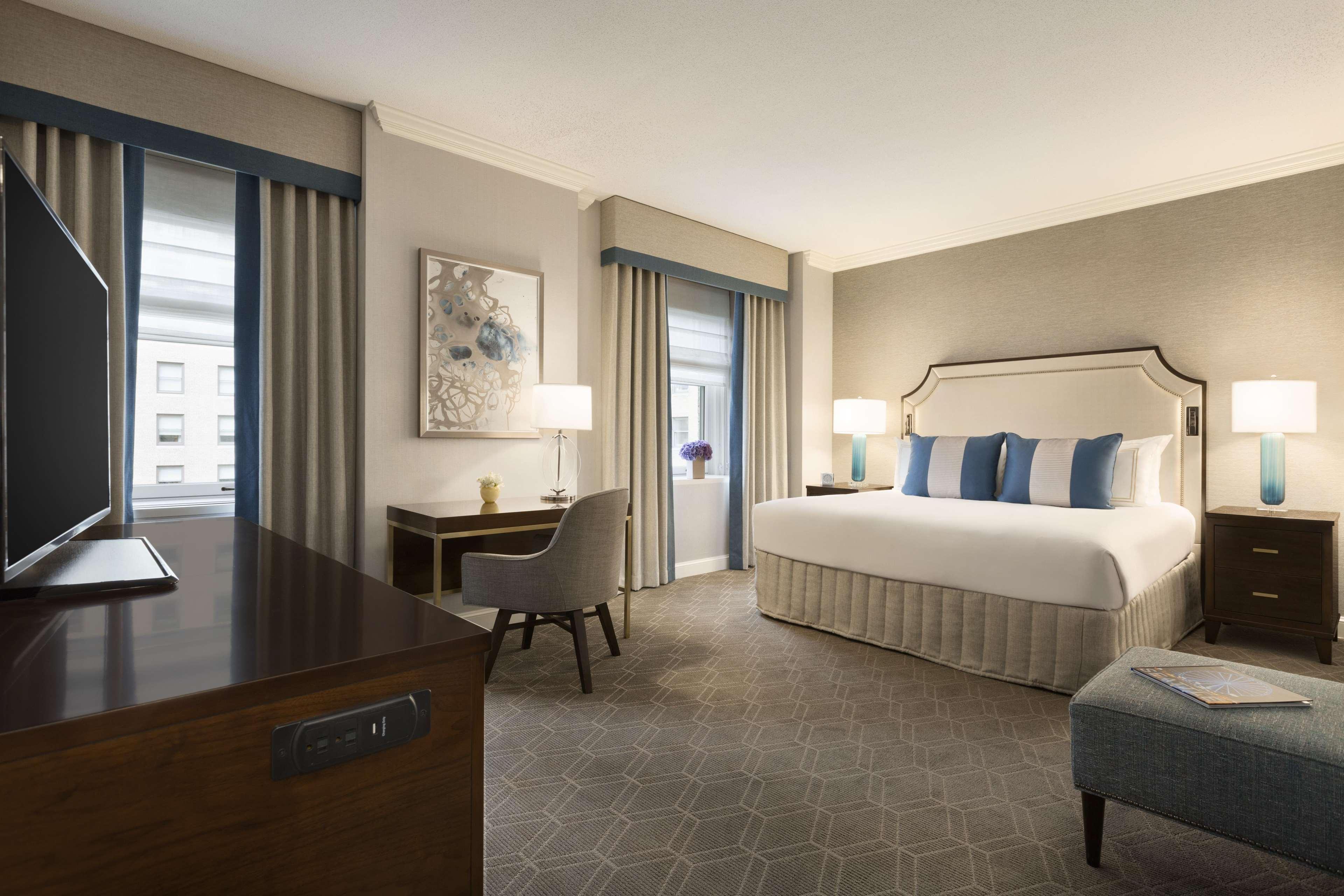 Double Deluxe King Bed