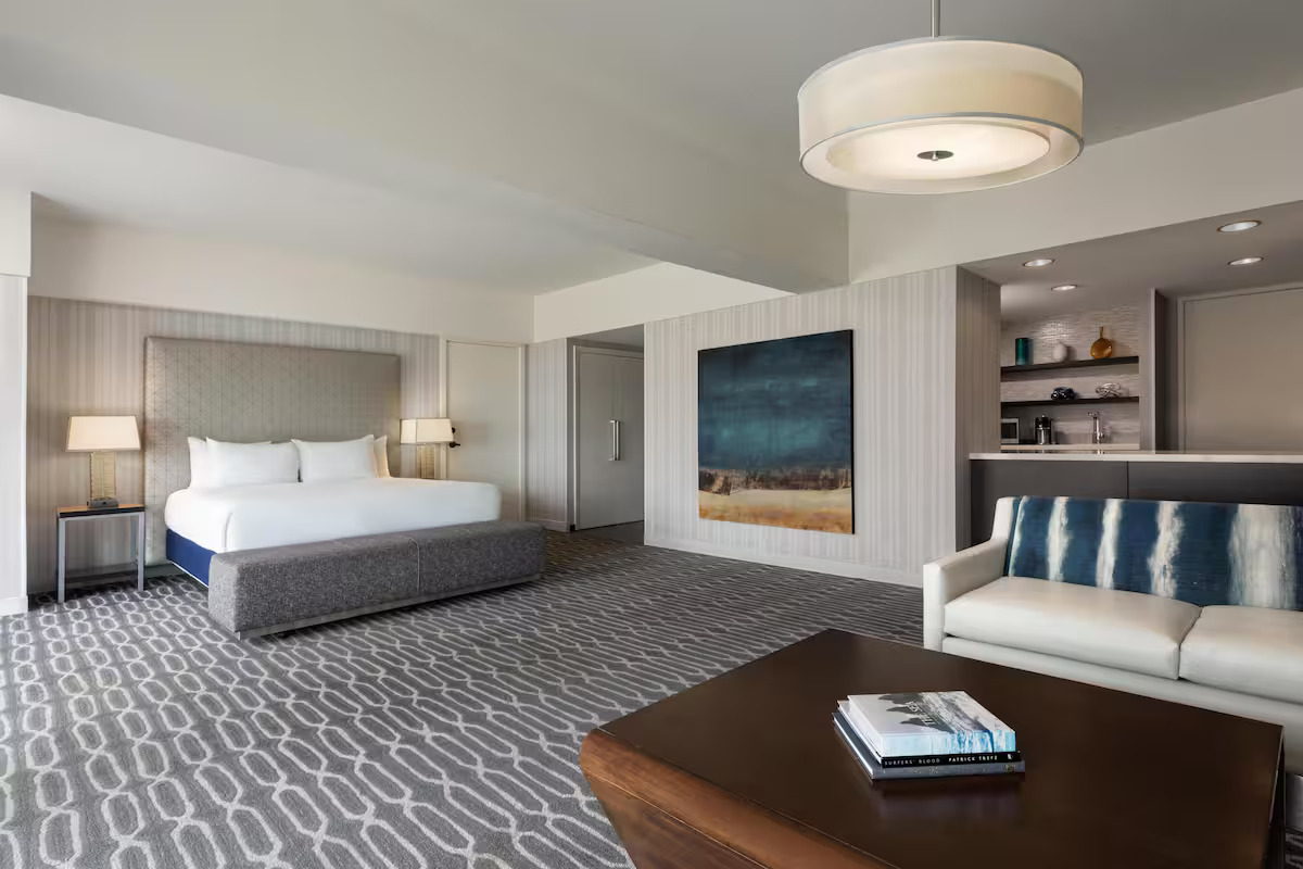 Studio King Size Bed
