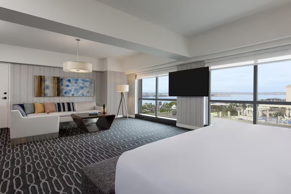 Studio King Size Bed