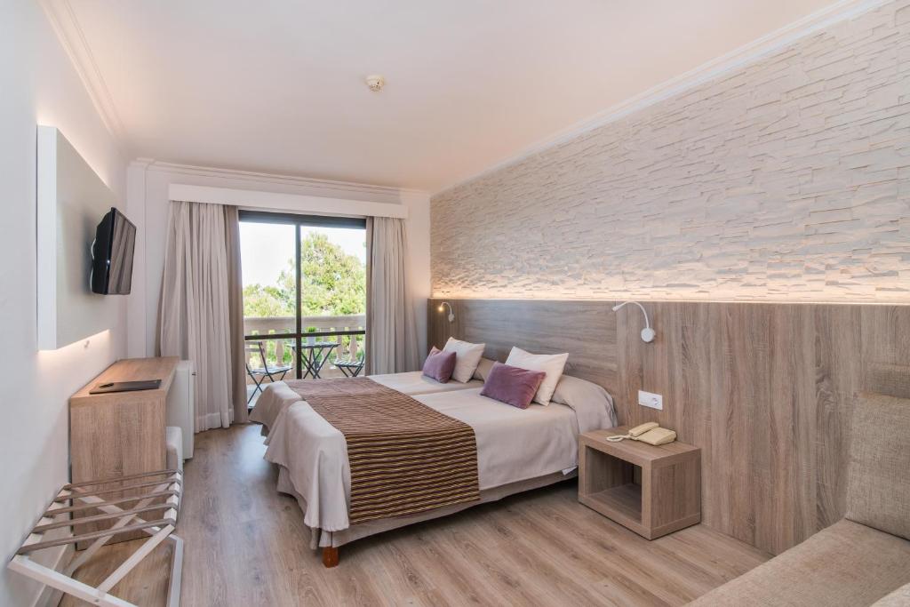 Double or Twin Superior with Views