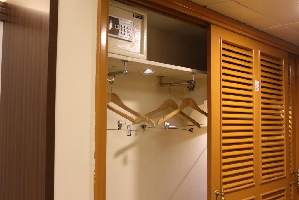 Double or Twin Deluxe