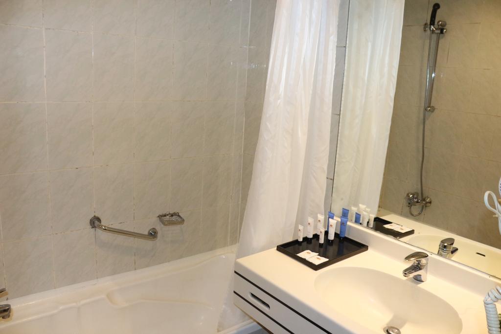 Double or Twin Deluxe