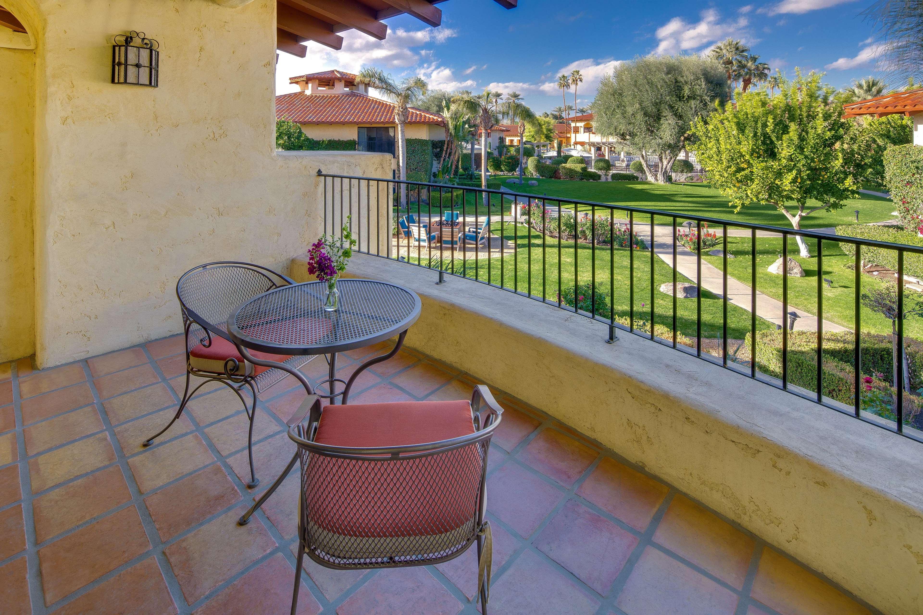 Junior Suite King Size Bed