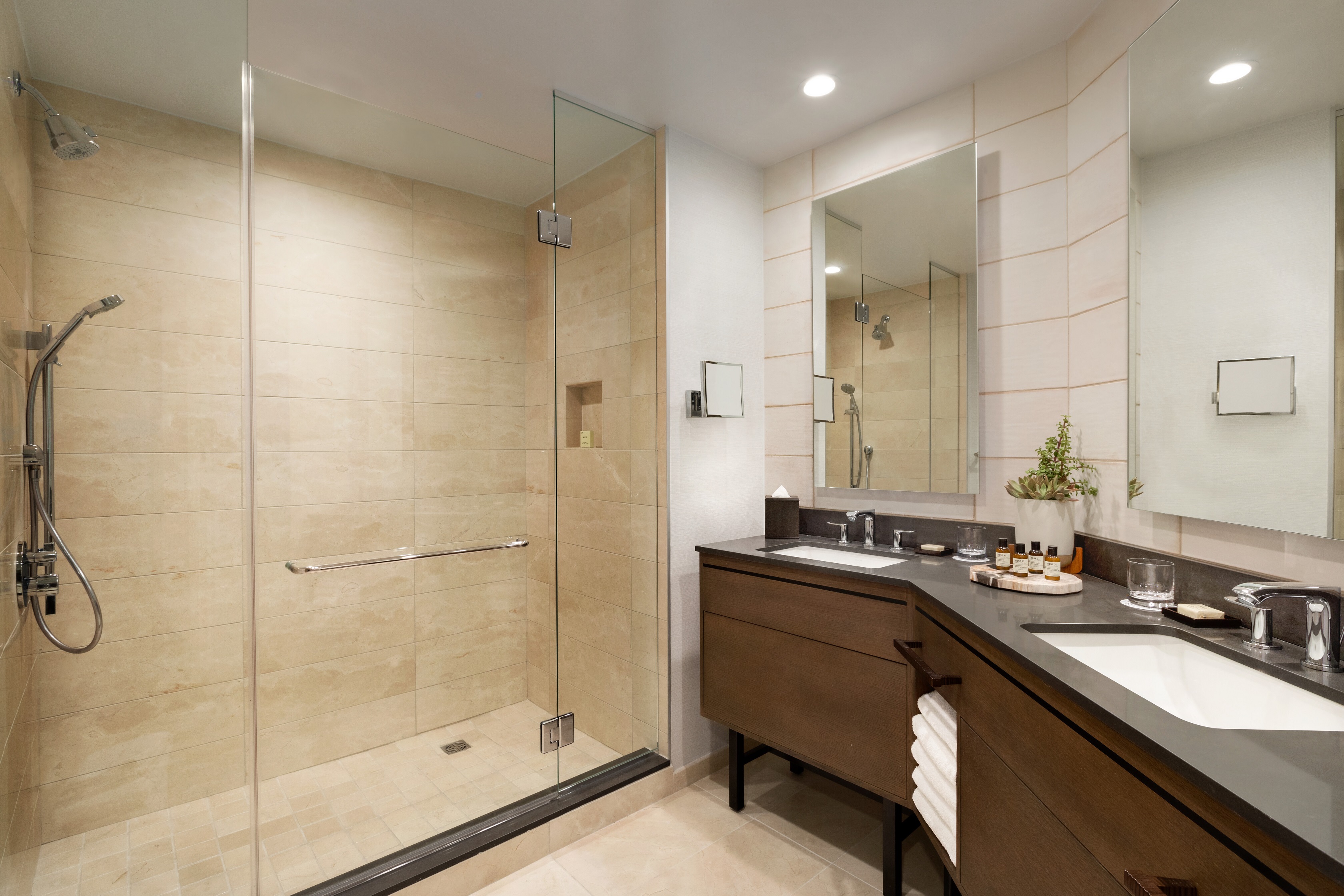 Room Accessible-two Queen Beds