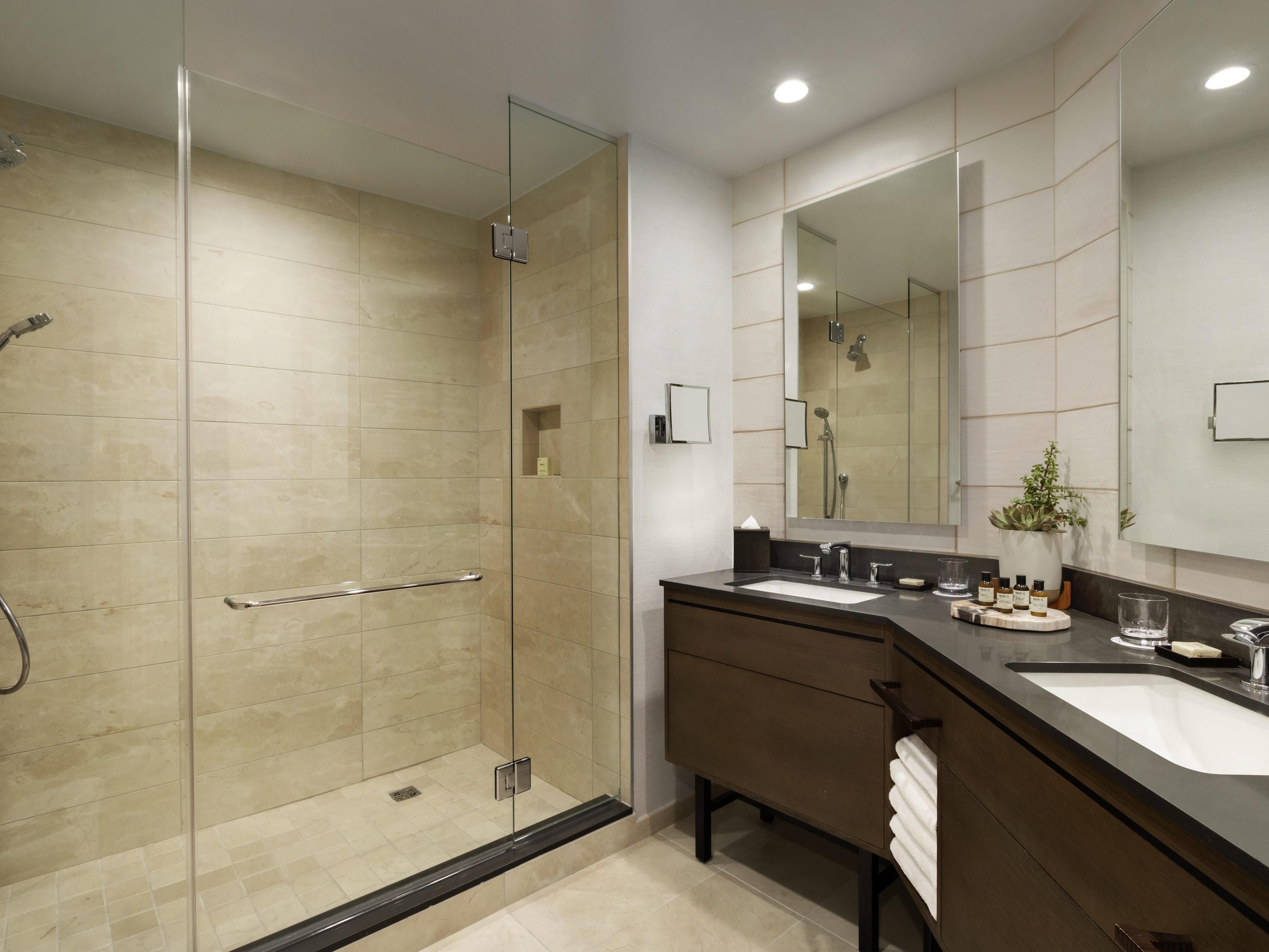 Room Accessible-two Queen Beds