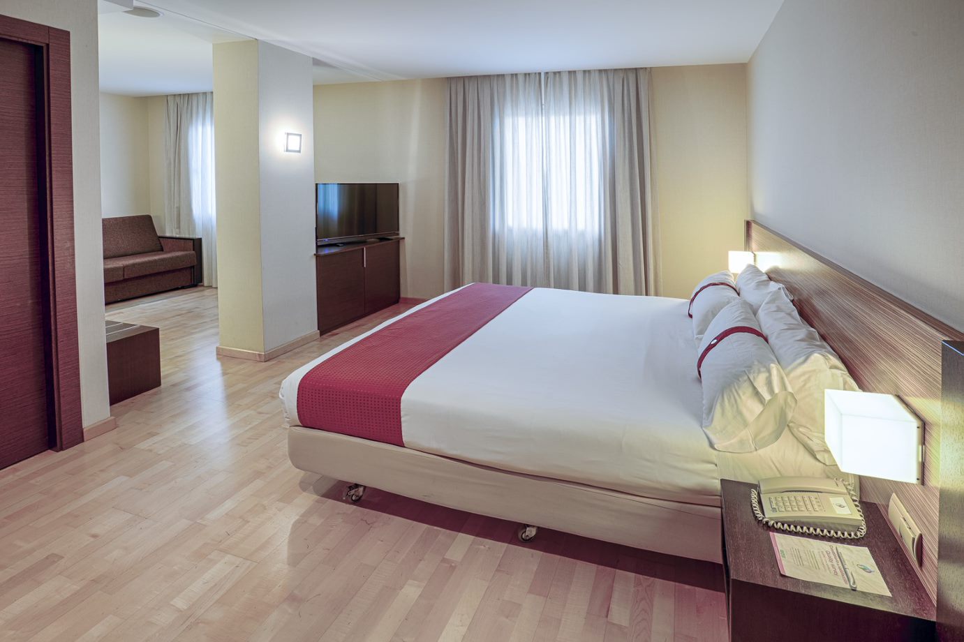 Junior Suite Standard