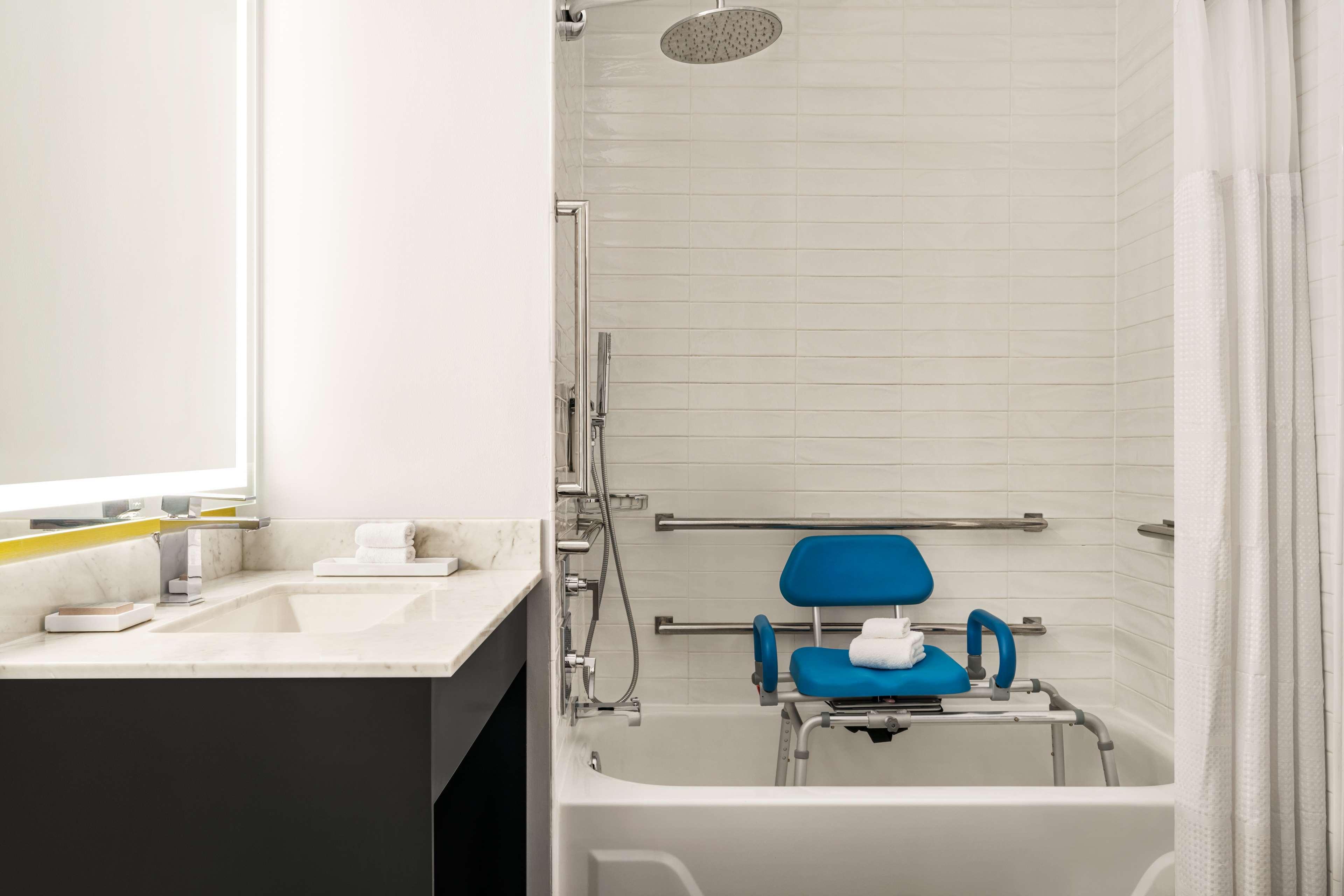 Double Accessible with Views