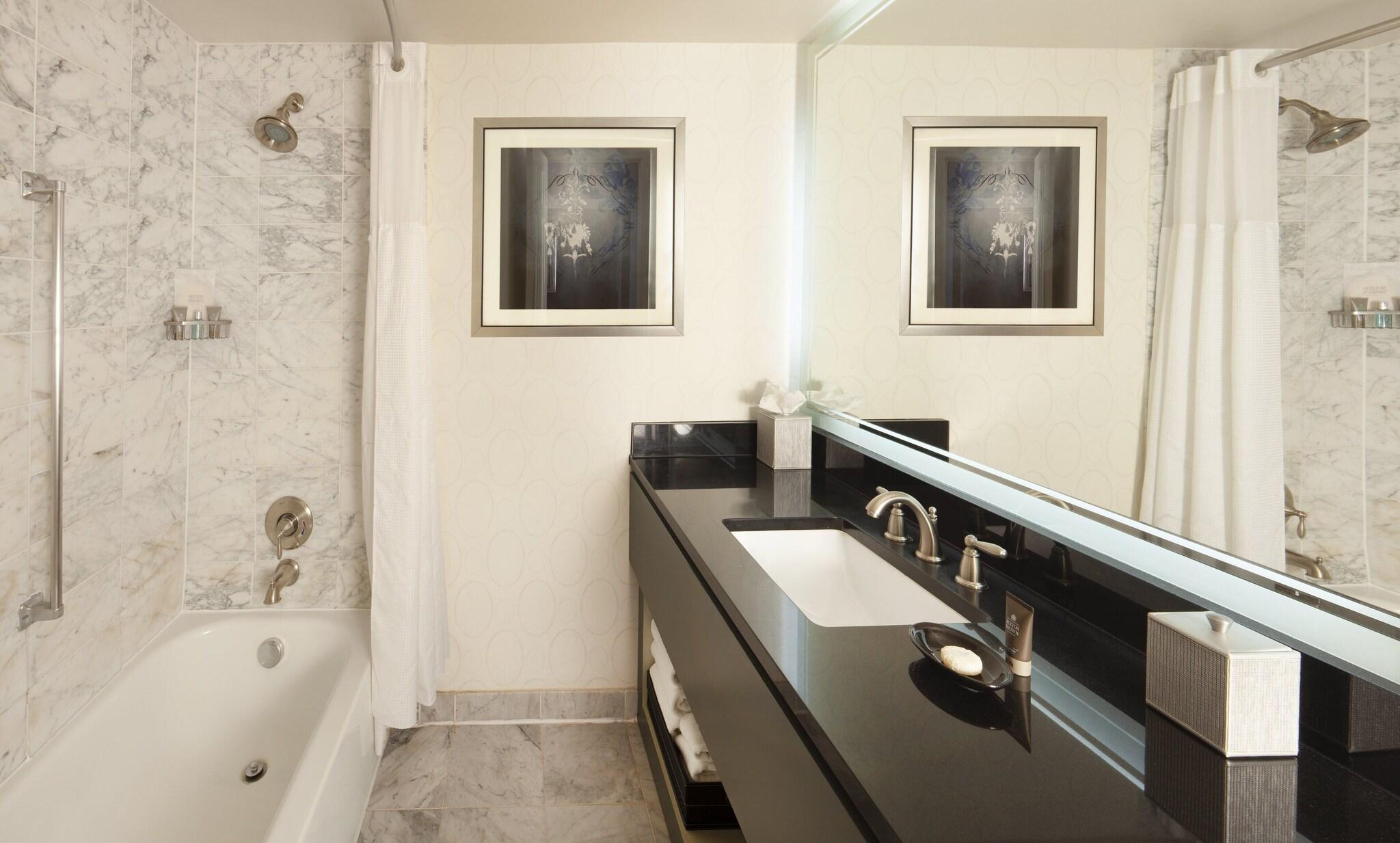 Double Deluxe Two Double Beds