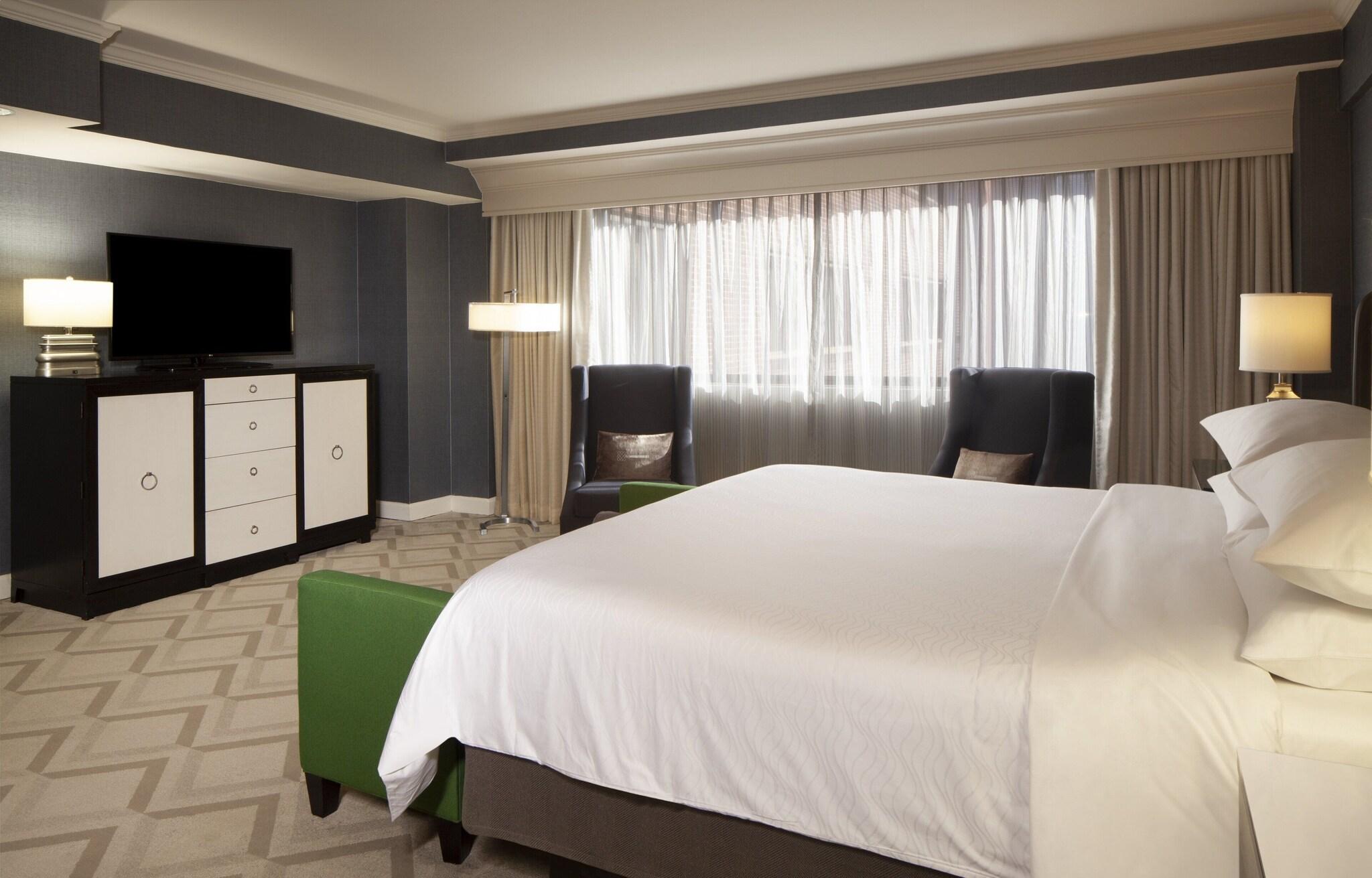 Double Deluxe King Bed