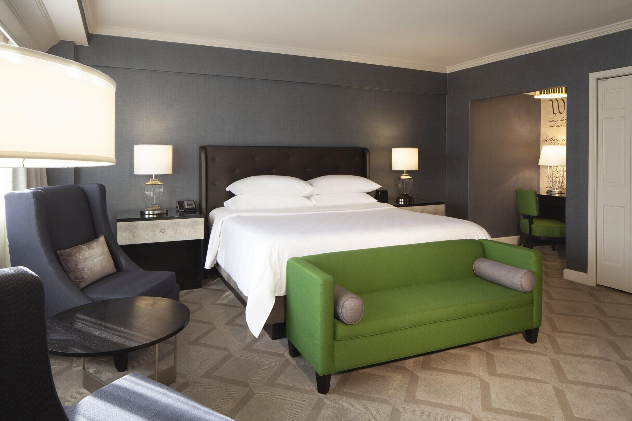 Double Deluxe King Bed