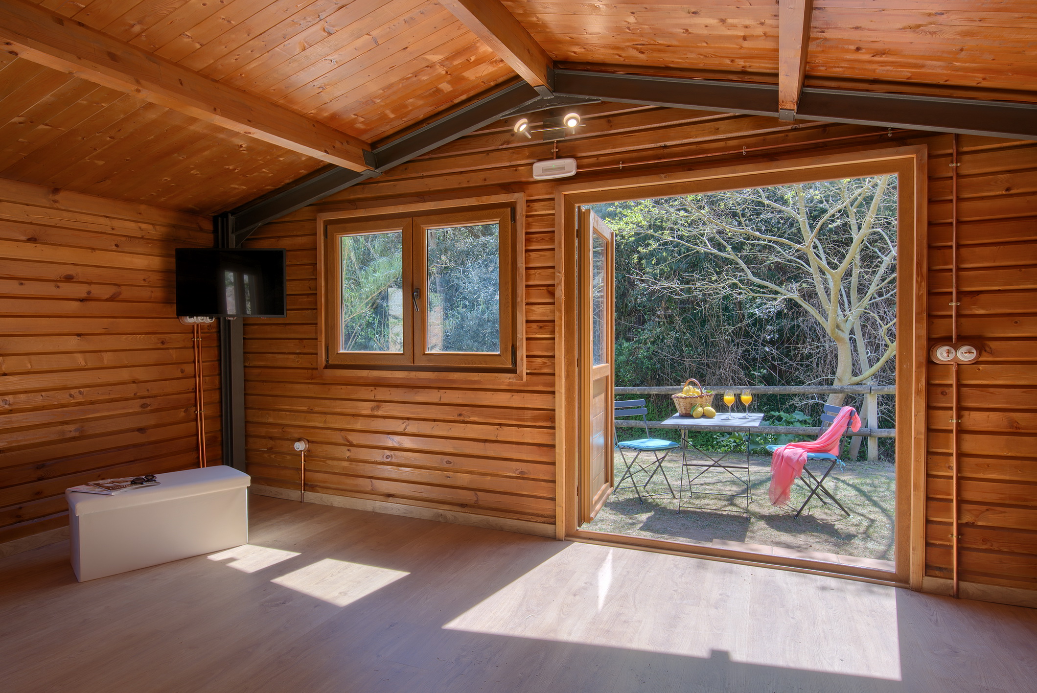 Bungalow Garden View