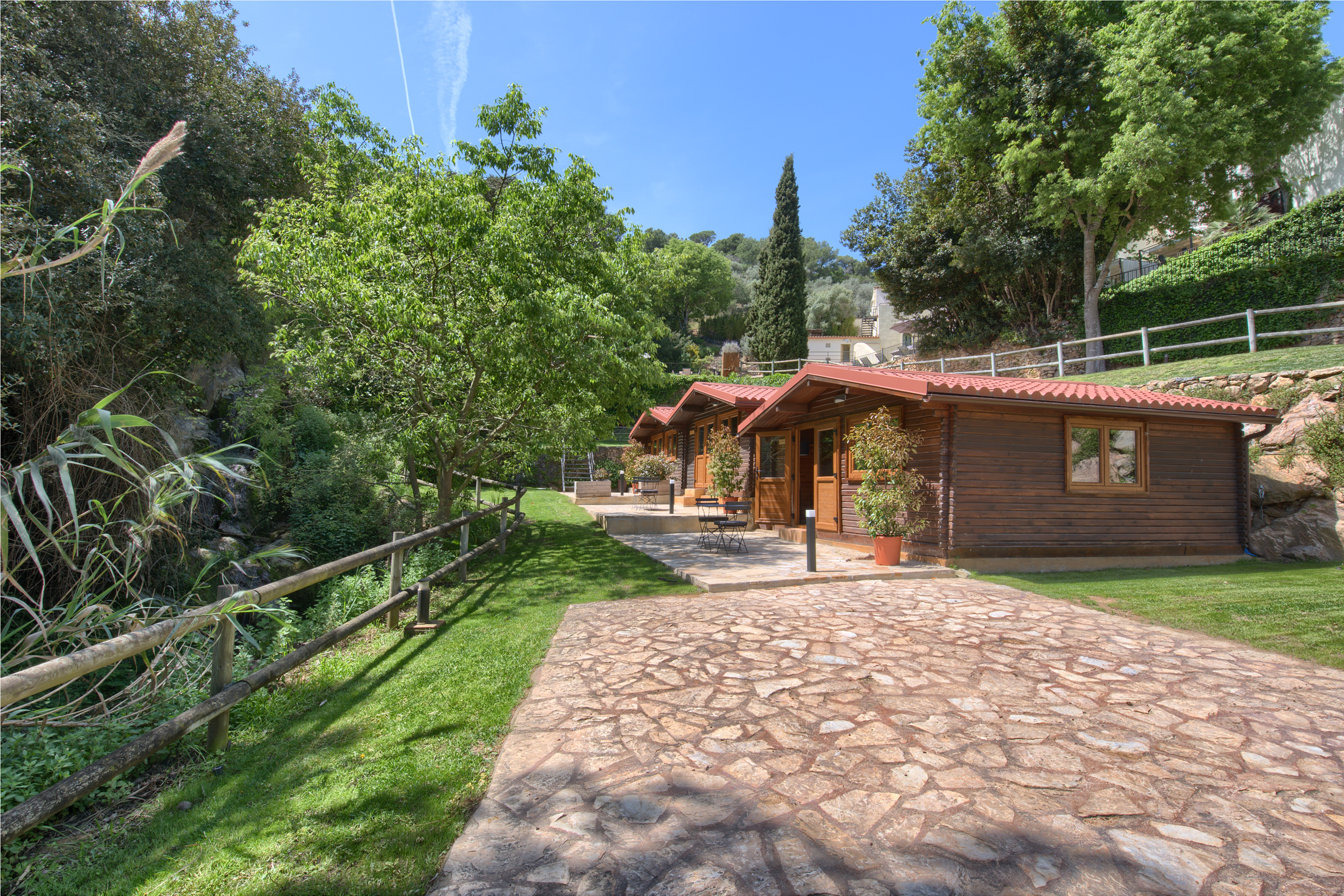 Bungalow Garden View