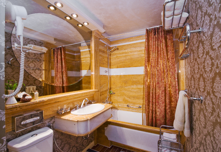 Double or Twin Deluxe One Bed