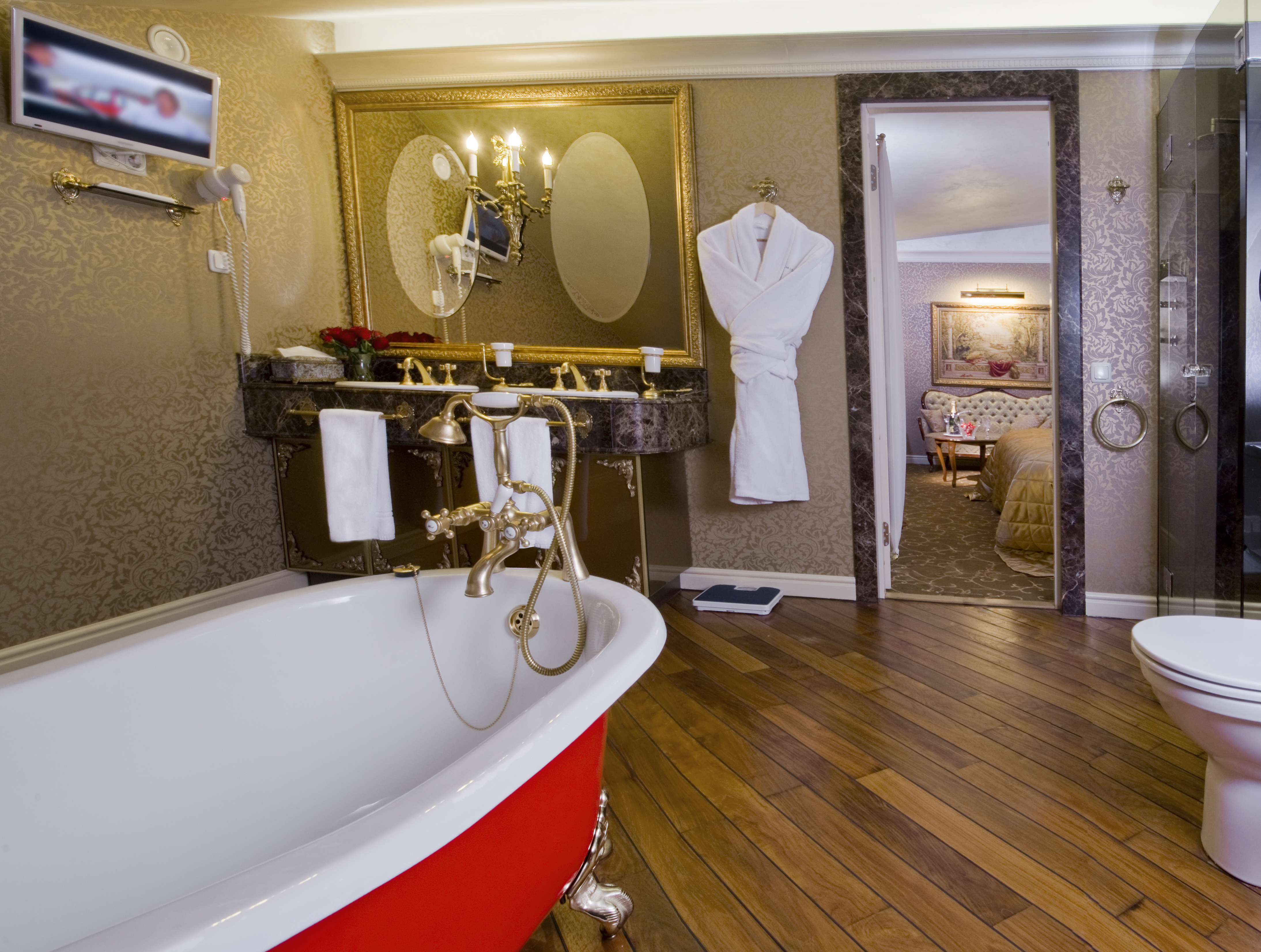 Suite King Bed One Bedroom 