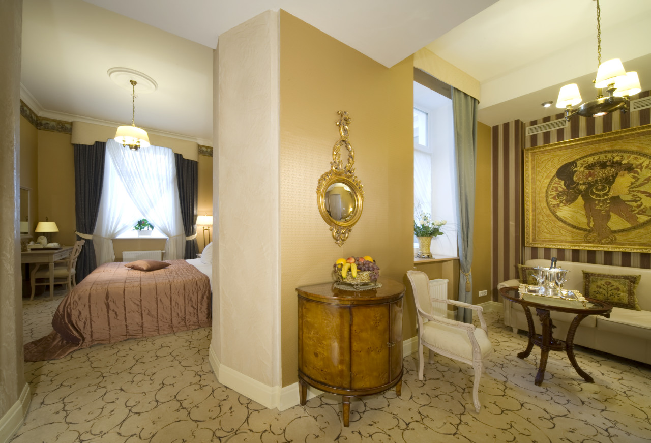 Double or Twin Classic One Bedroom