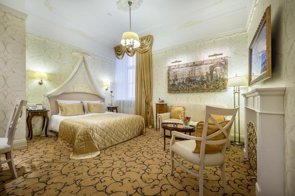 Double or Twin Deluxe One Bed