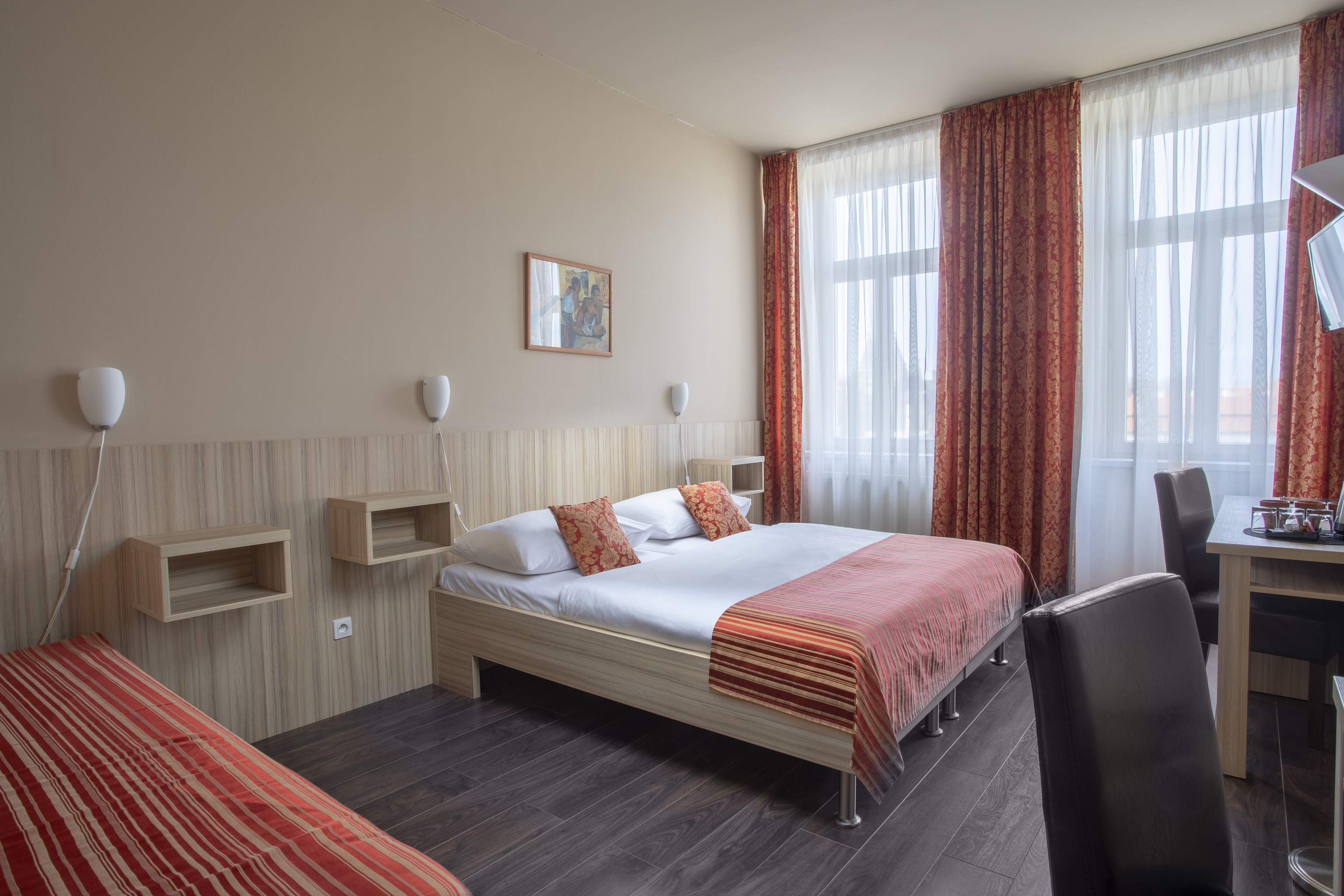 Double or Twin Standard