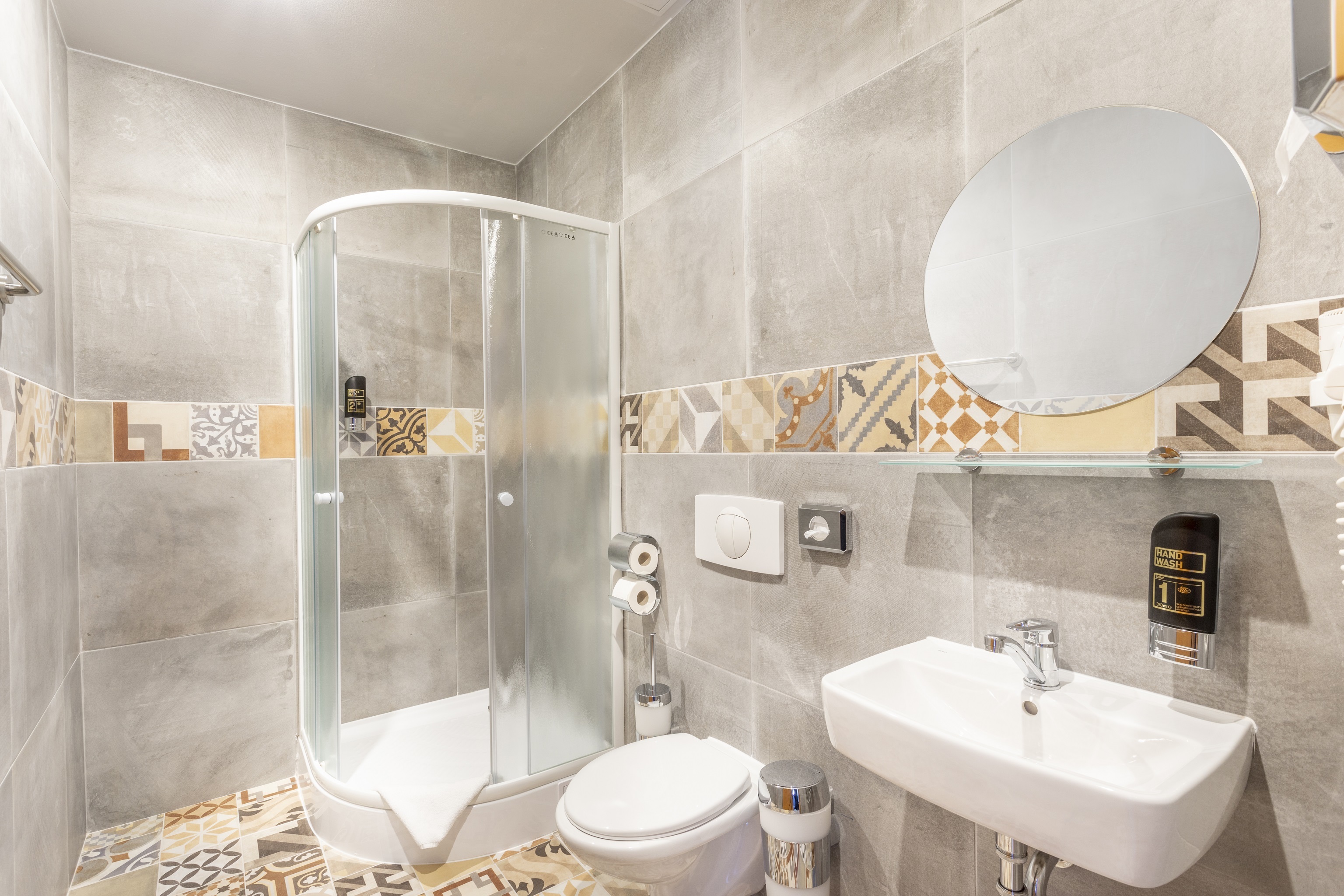 Double or Twin Standard