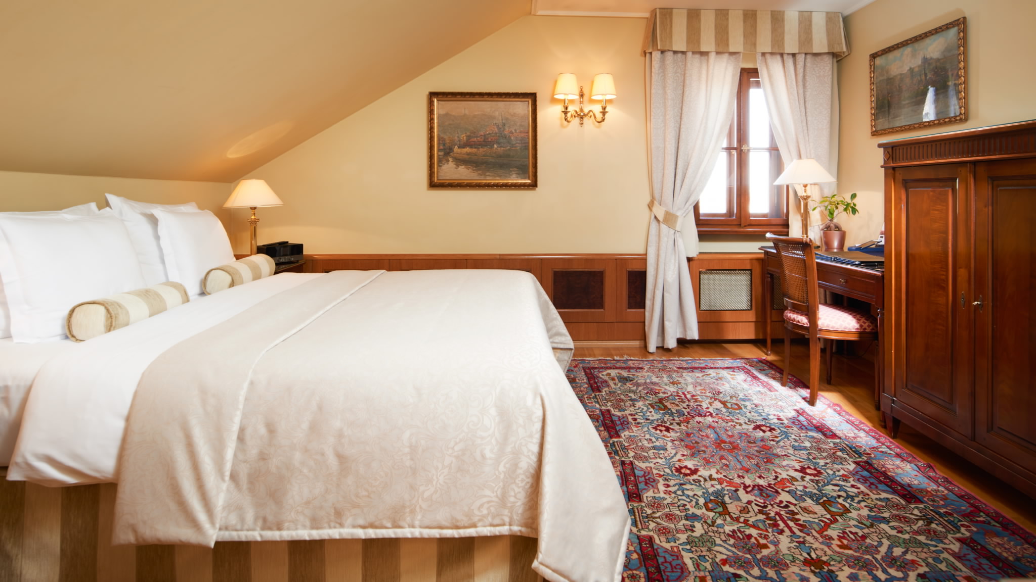 Double or Twin Superior