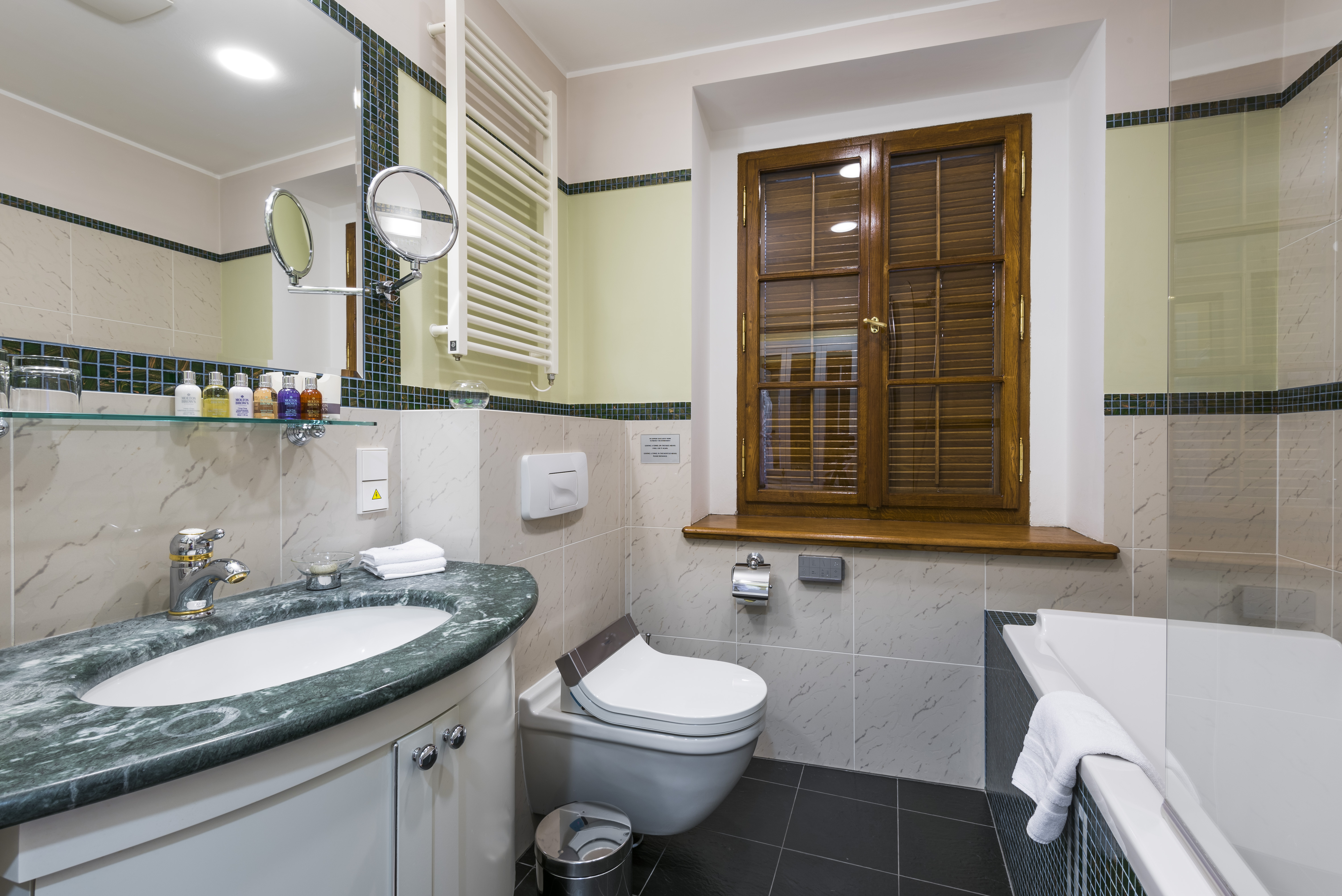 Double or Twin Deluxe