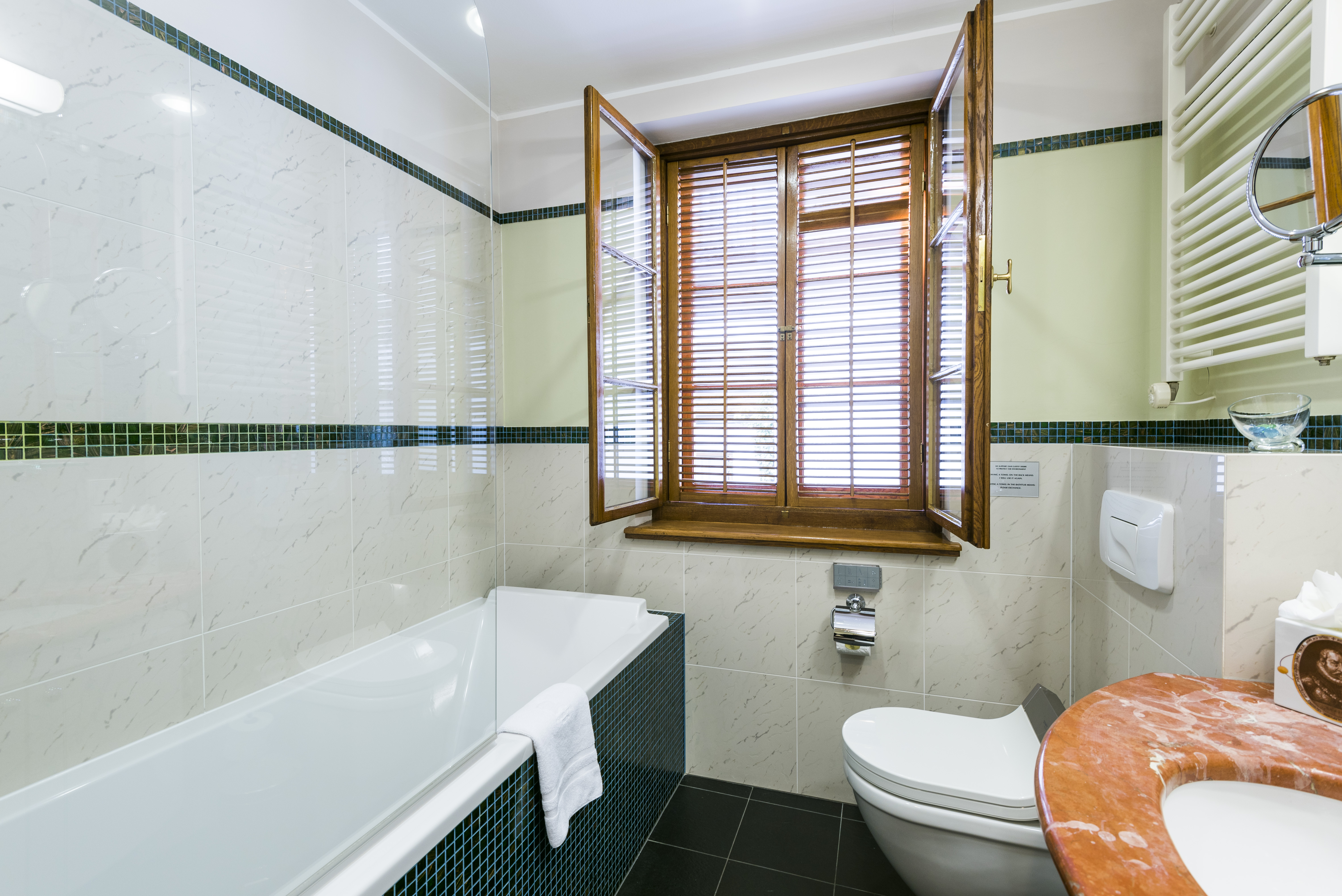 Double or Twin Deluxe