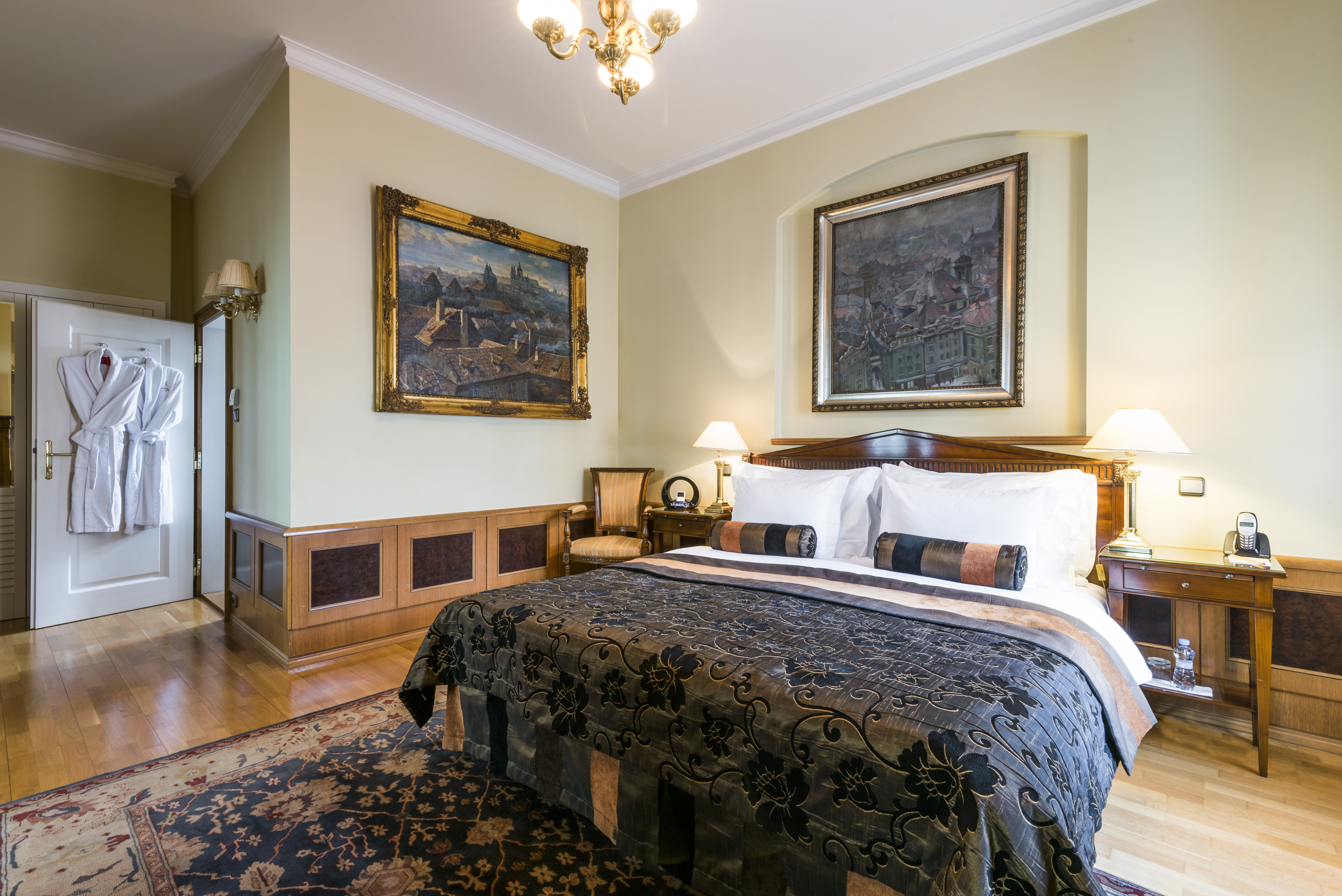 Double or Twin Deluxe