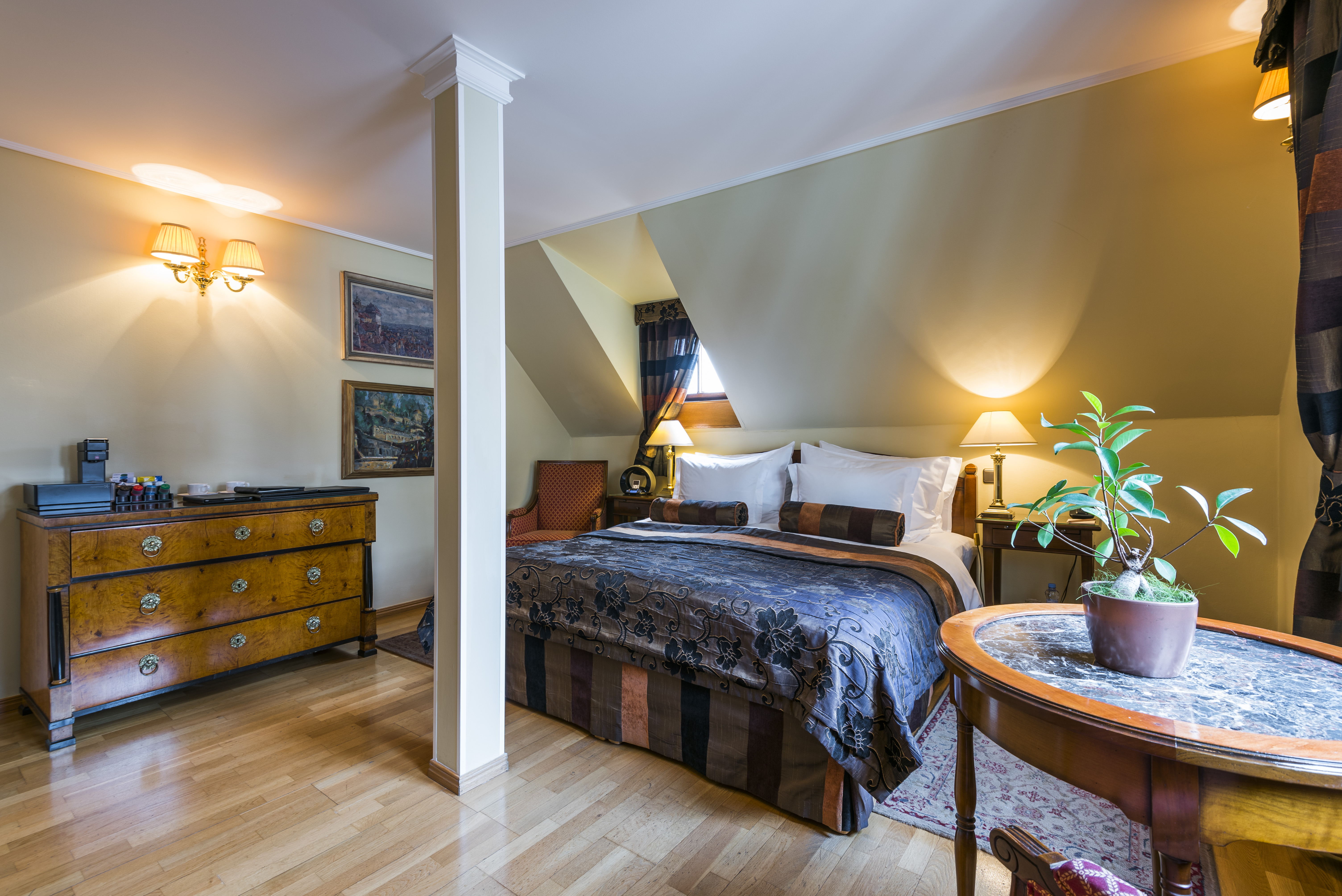 Double or Twin Grand