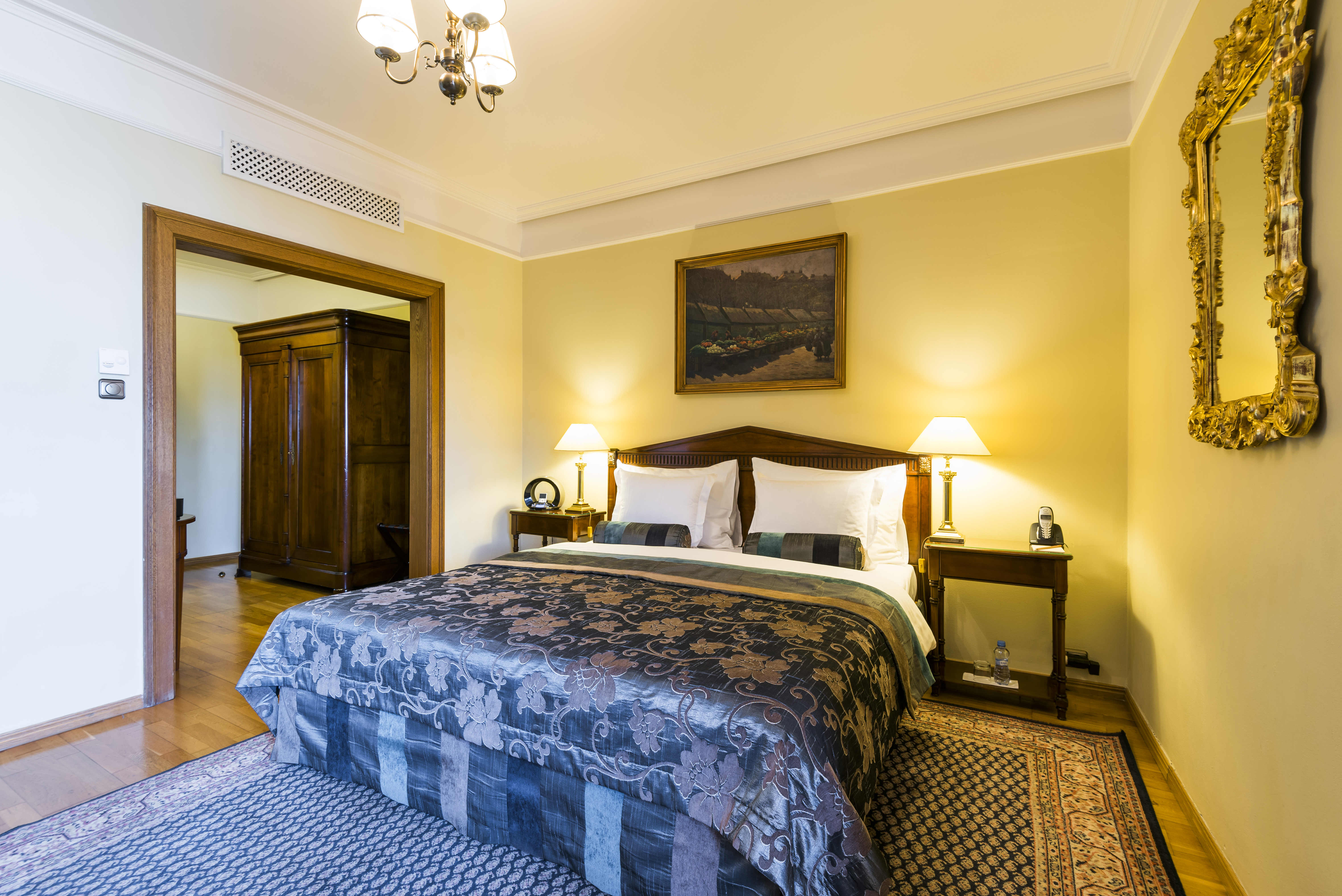 Double or Twin Deluxe