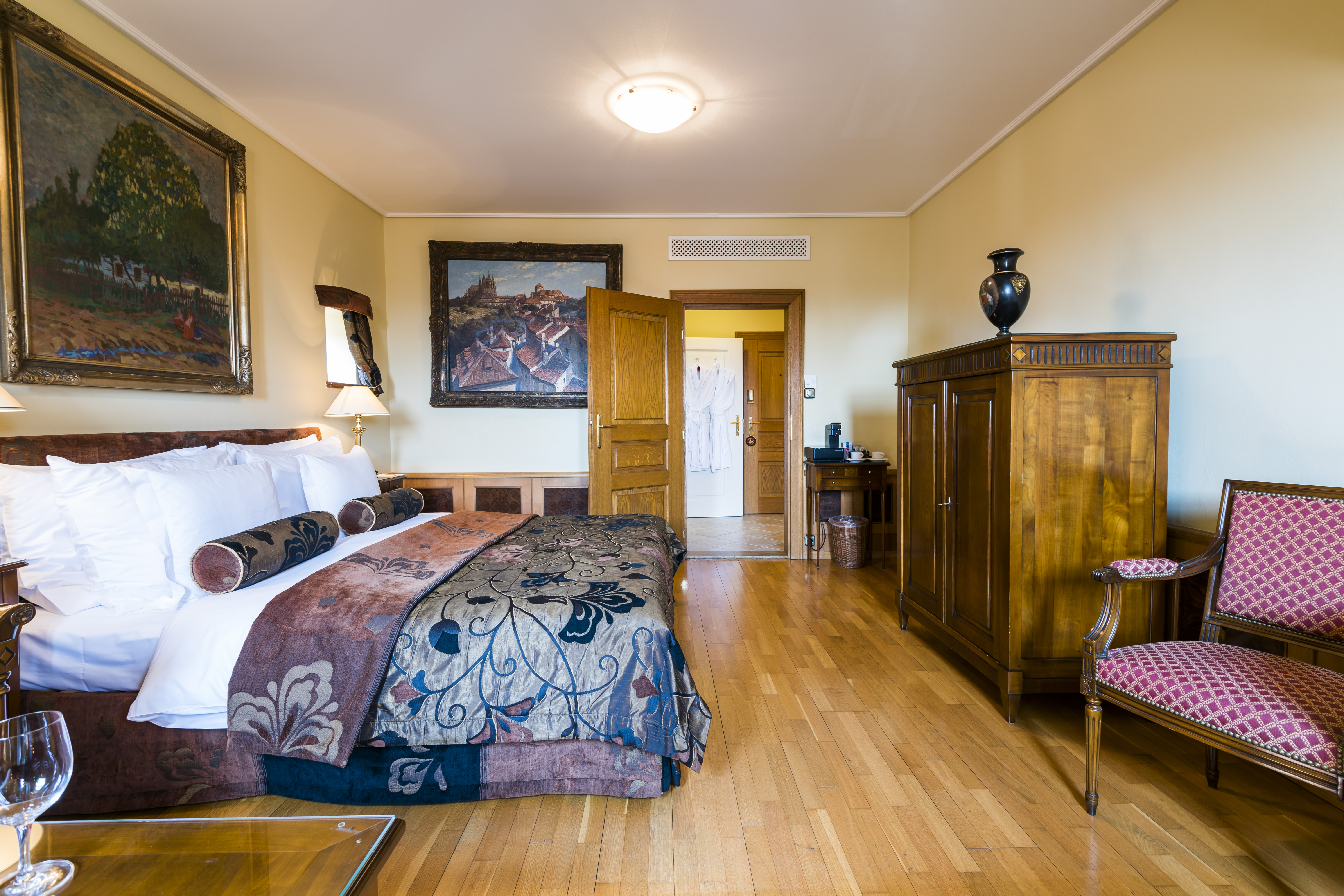 Double or Twin Grand