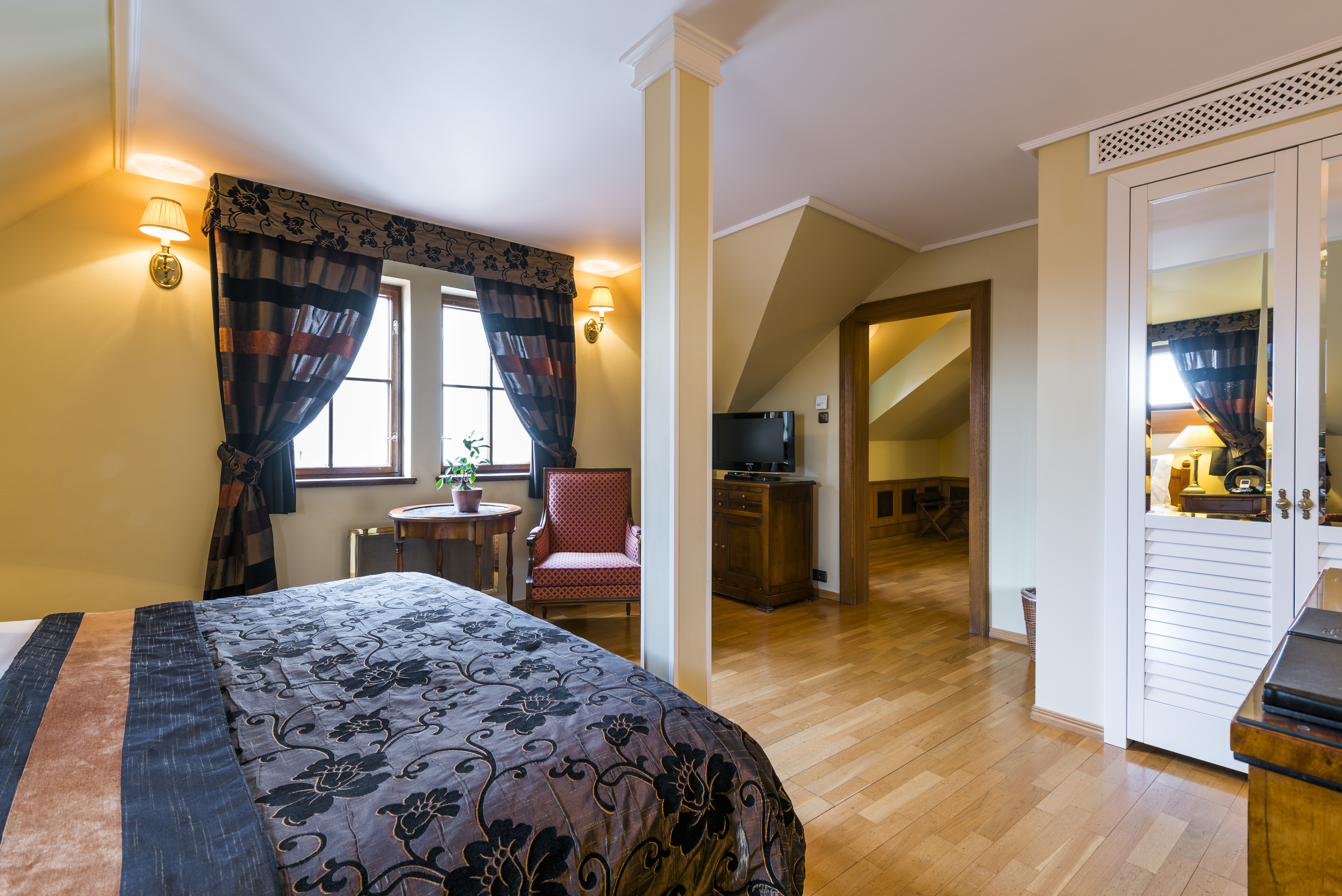 Double or Twin Grand