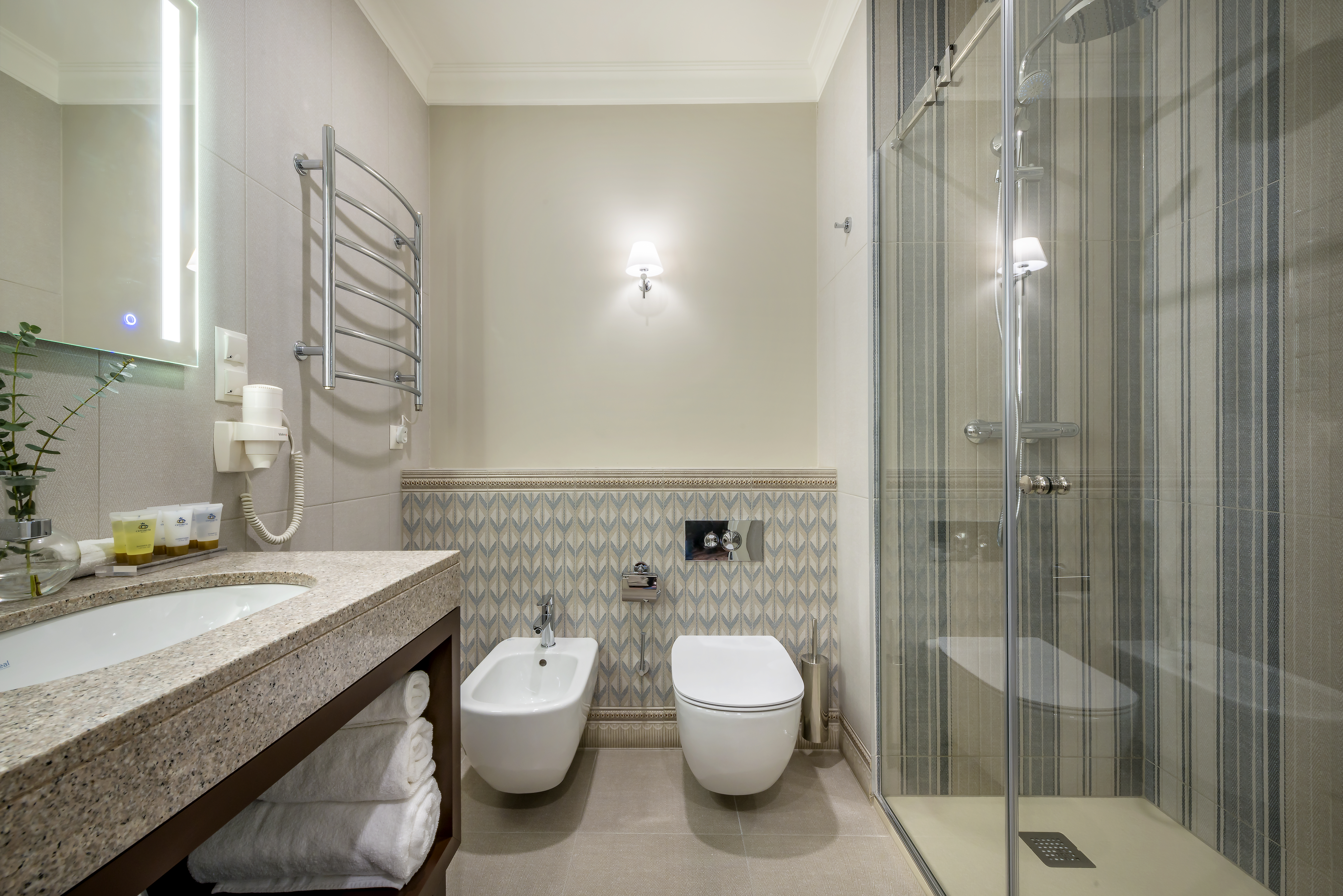 Double or Twin Standard