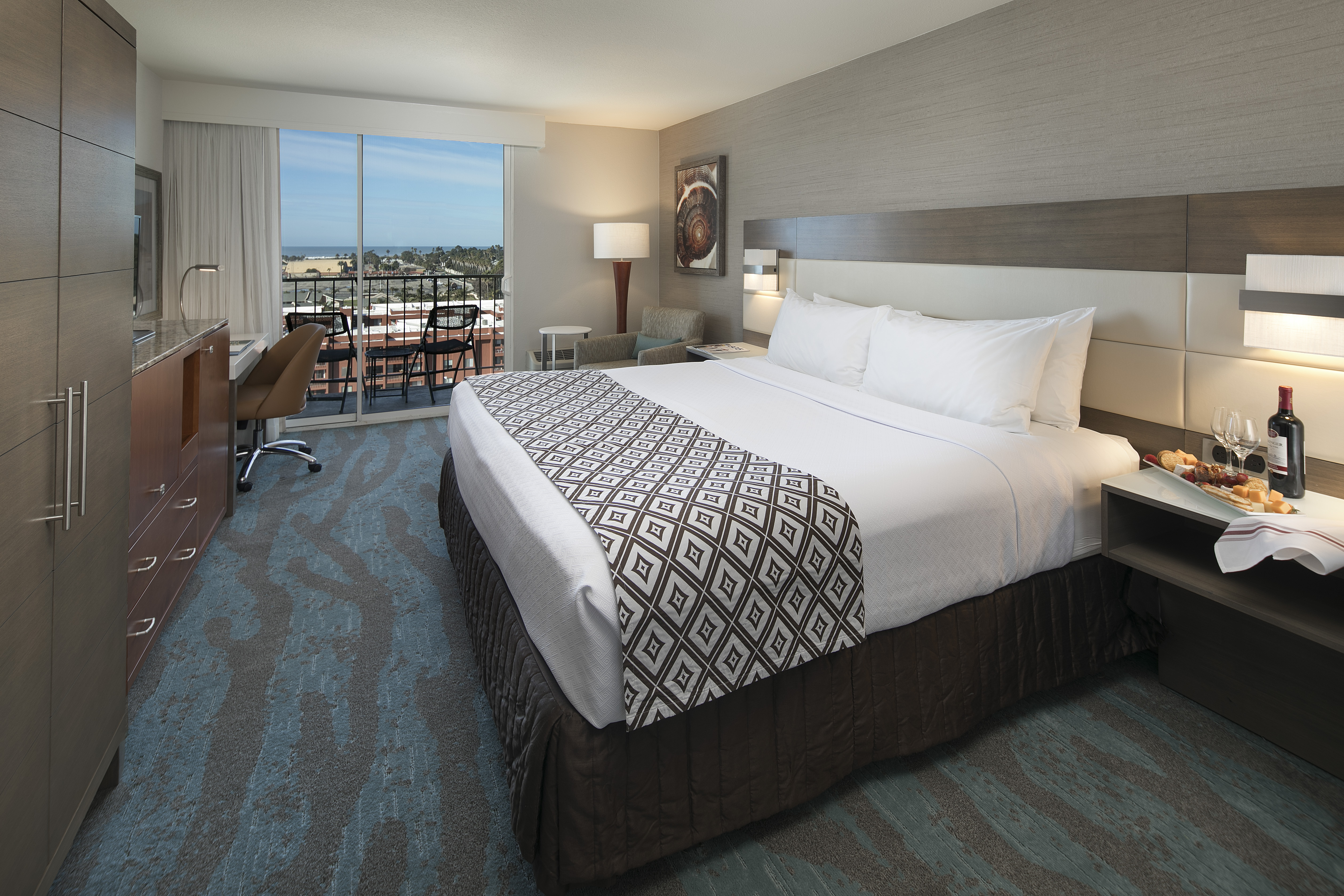 Double King Bed Non Smoking