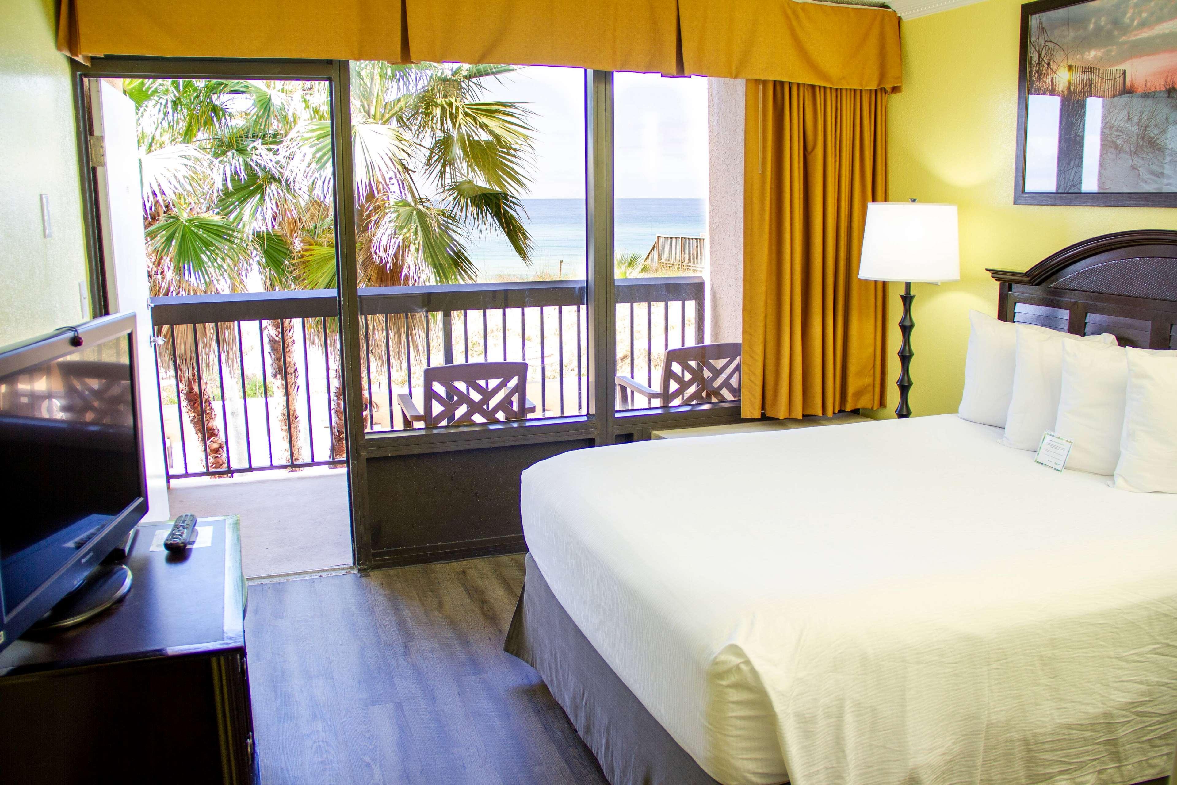 Double Queen Size Bed