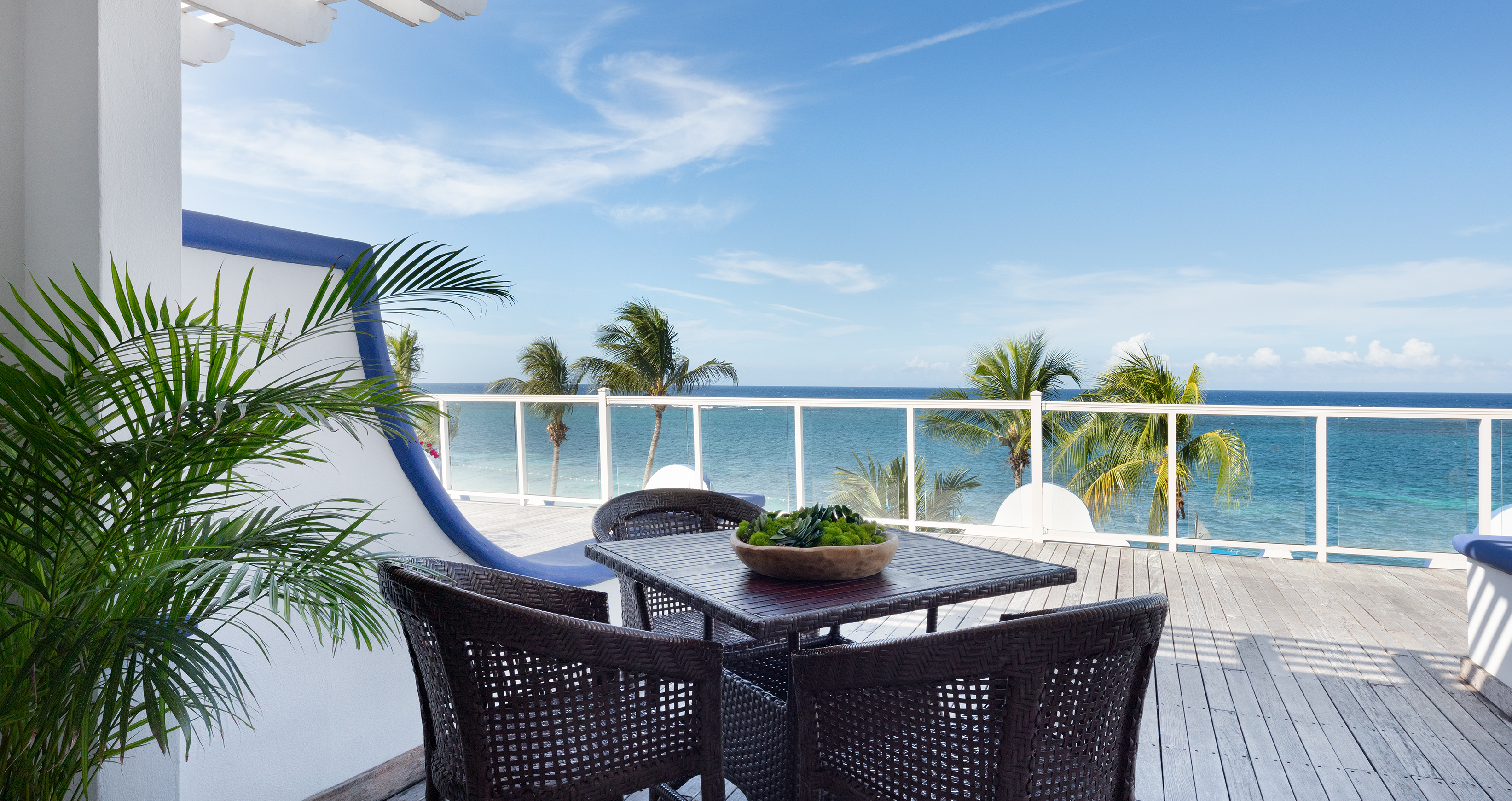 Suite Ocean Front One Bedroom