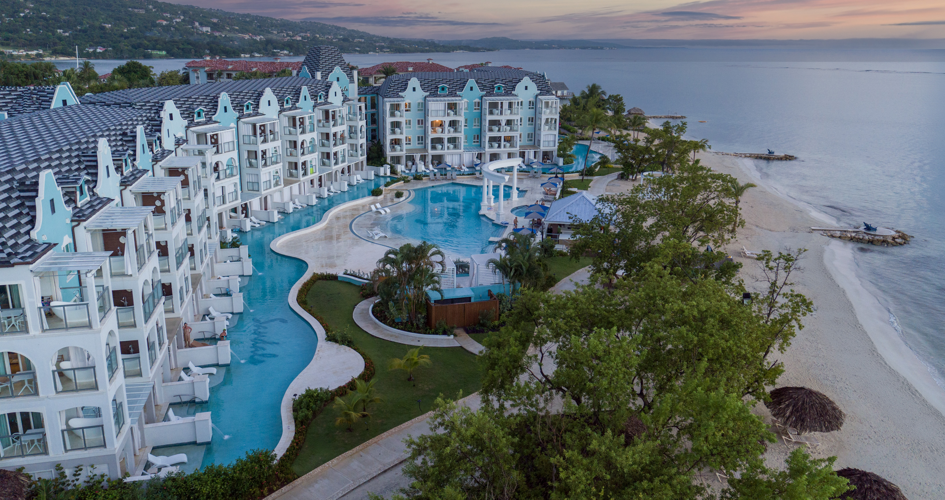 Junior Suite Beach Front