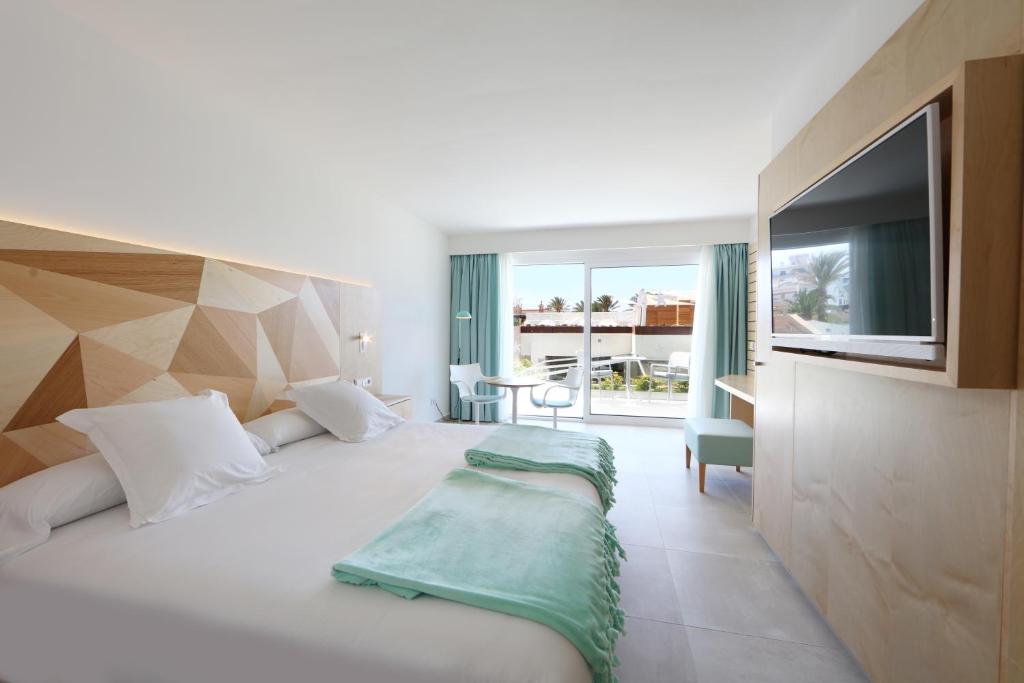 Double or Twin Pool View