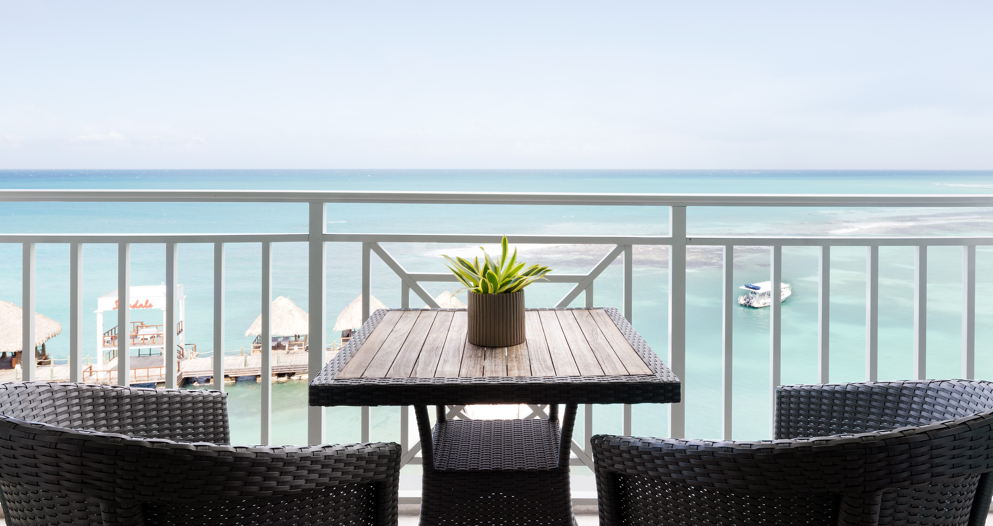 Room Ocean Front with Balcony