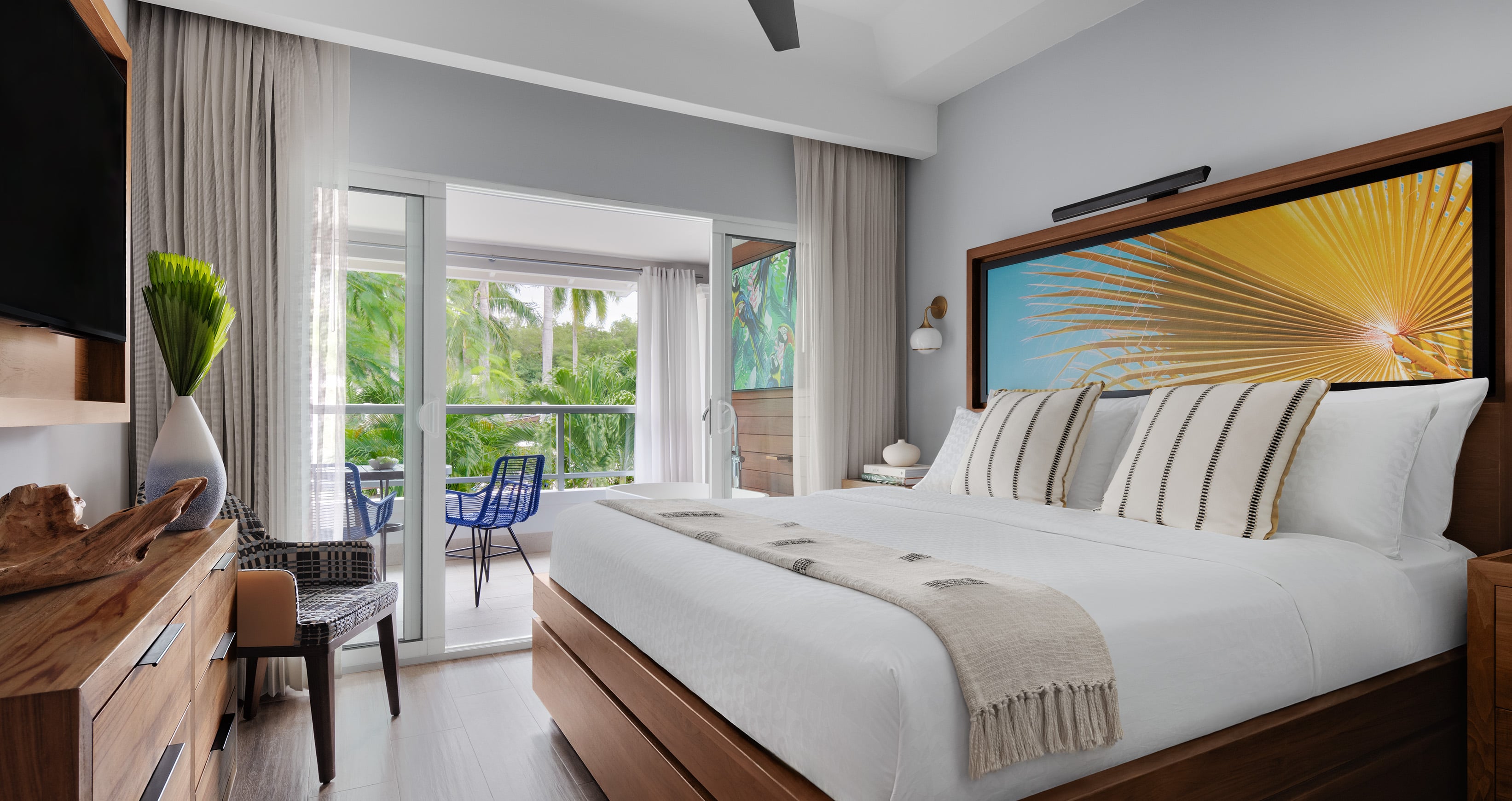 Room Deluxe with Balcony