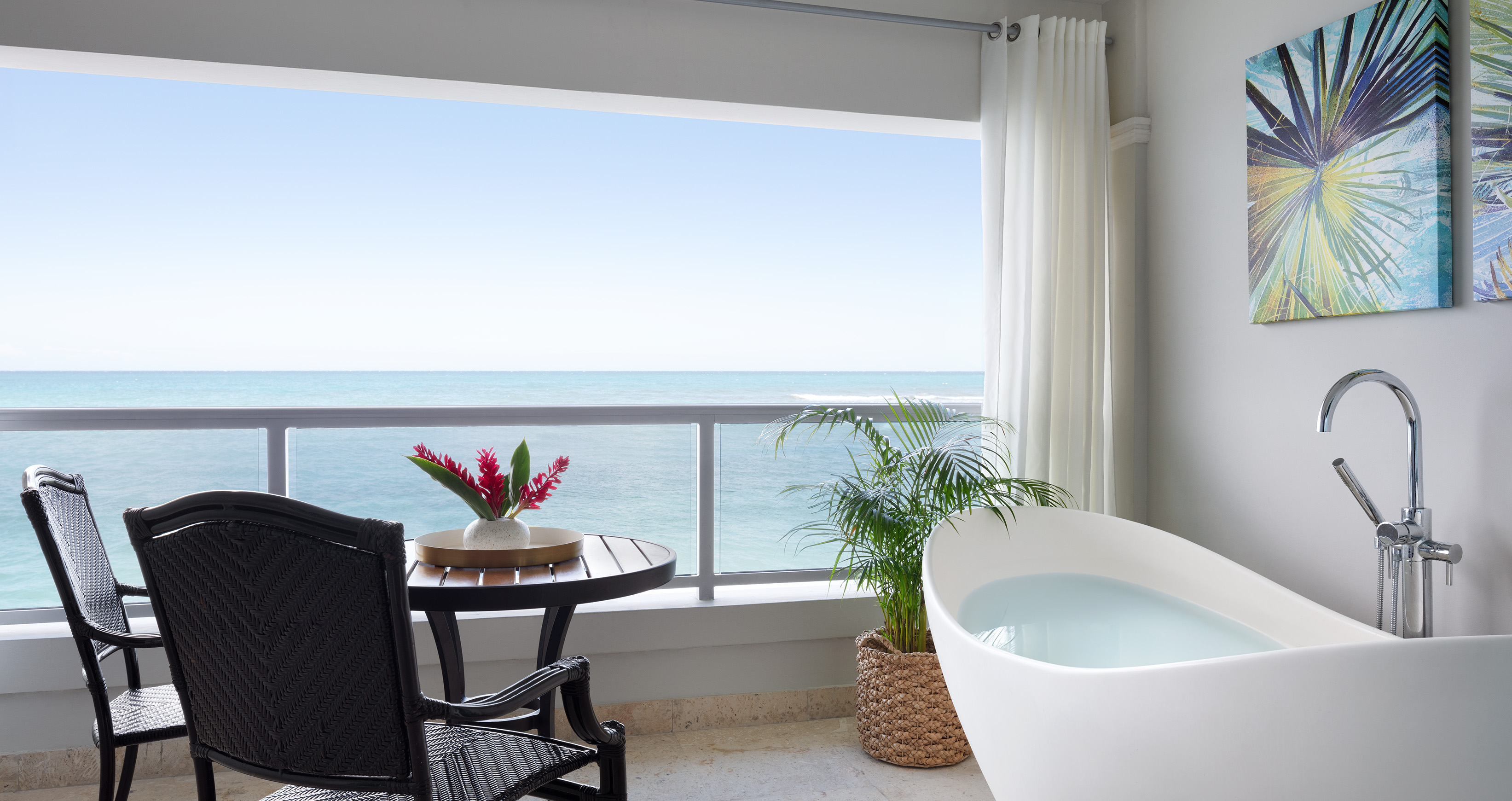 Room Club Beach Front