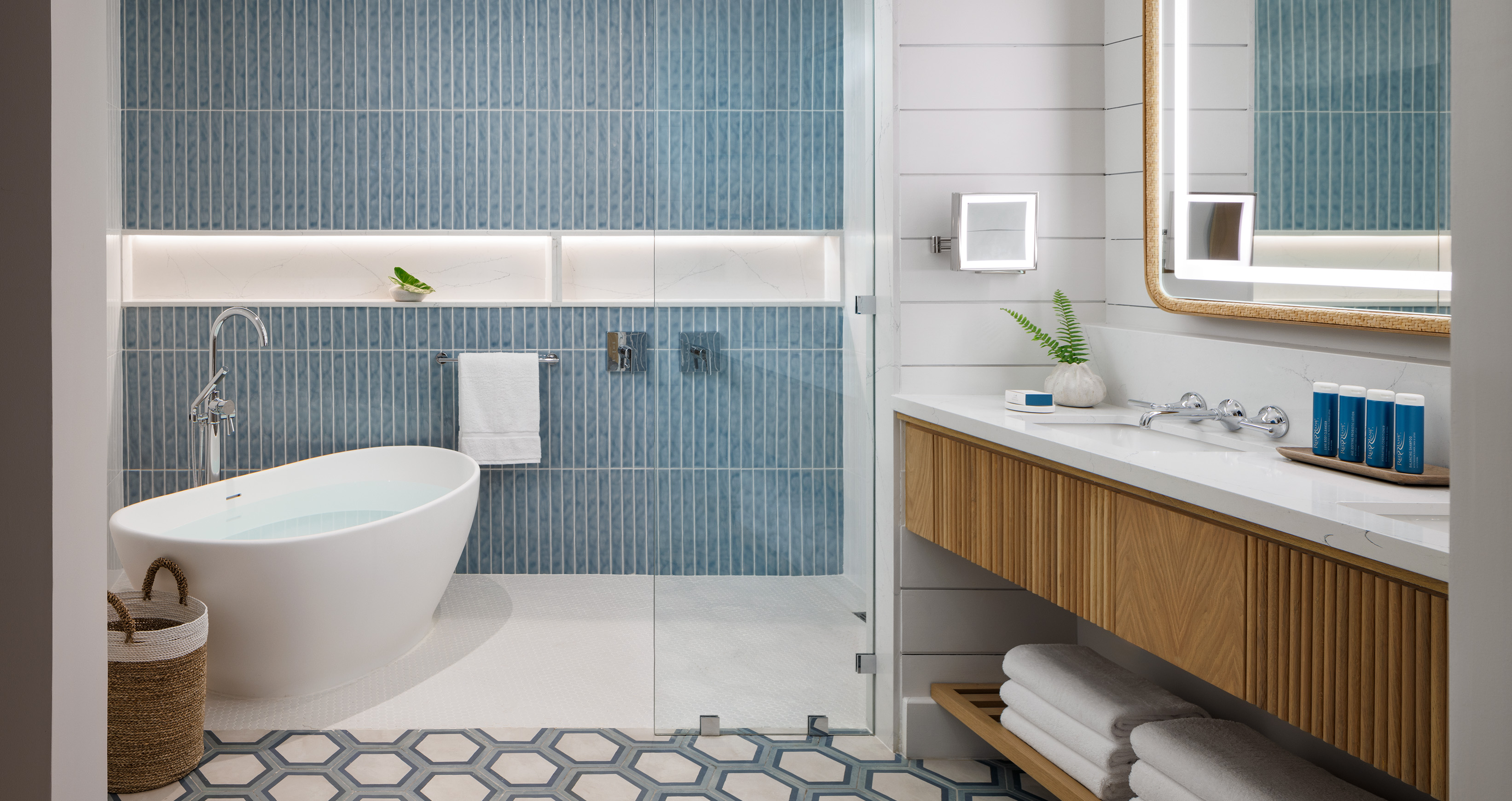 Suite Ocean View King Bed