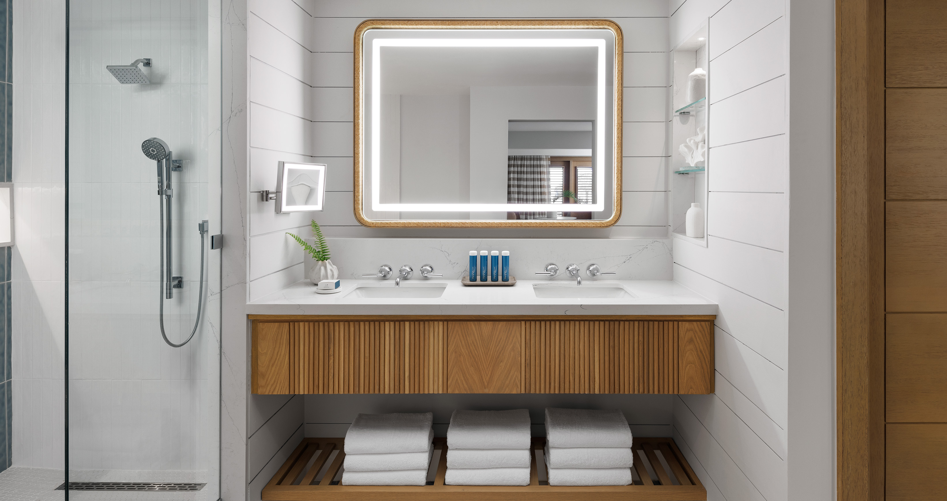 Suite Ocean View King Bed