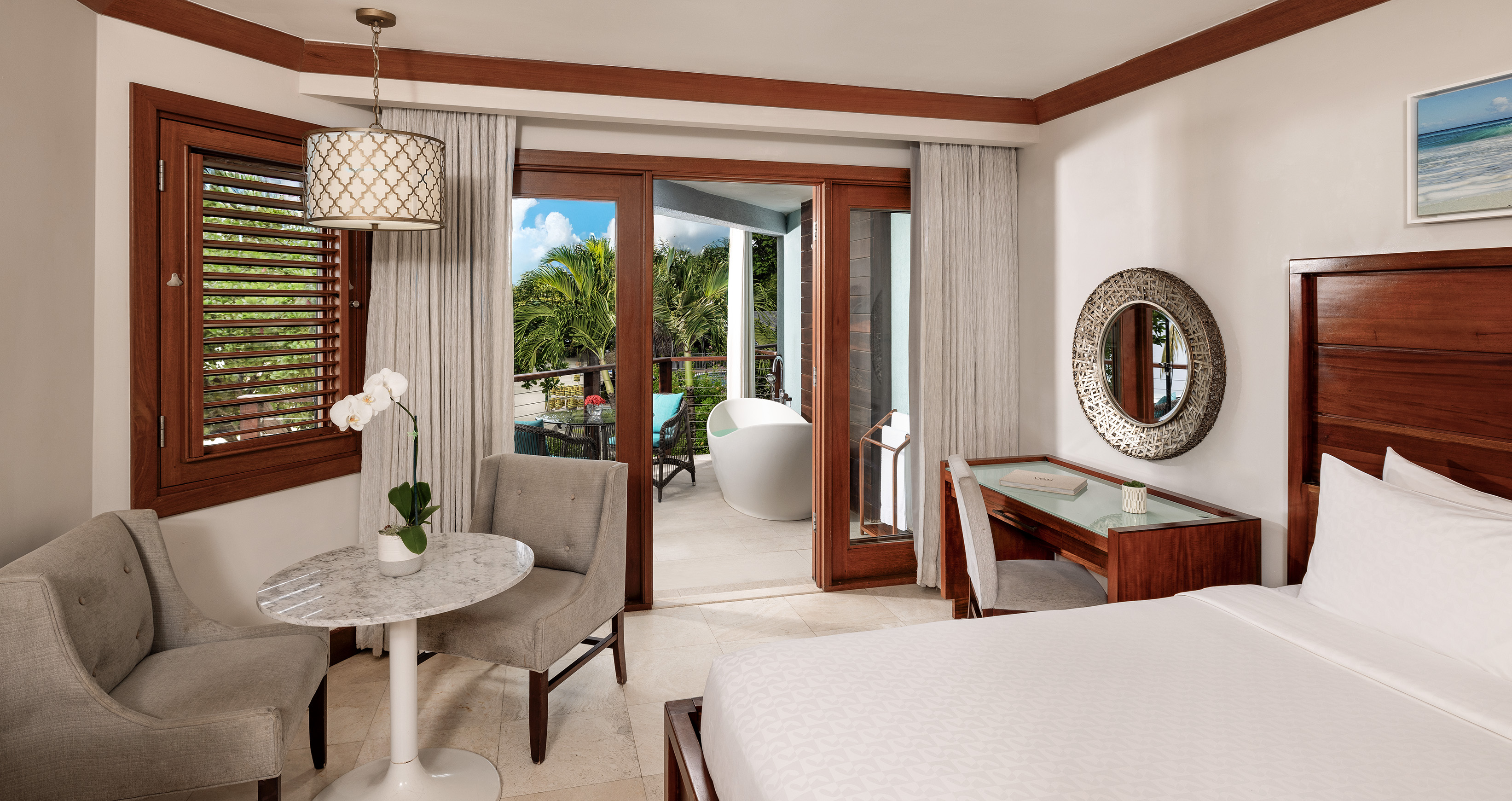 Room Club Beach Front