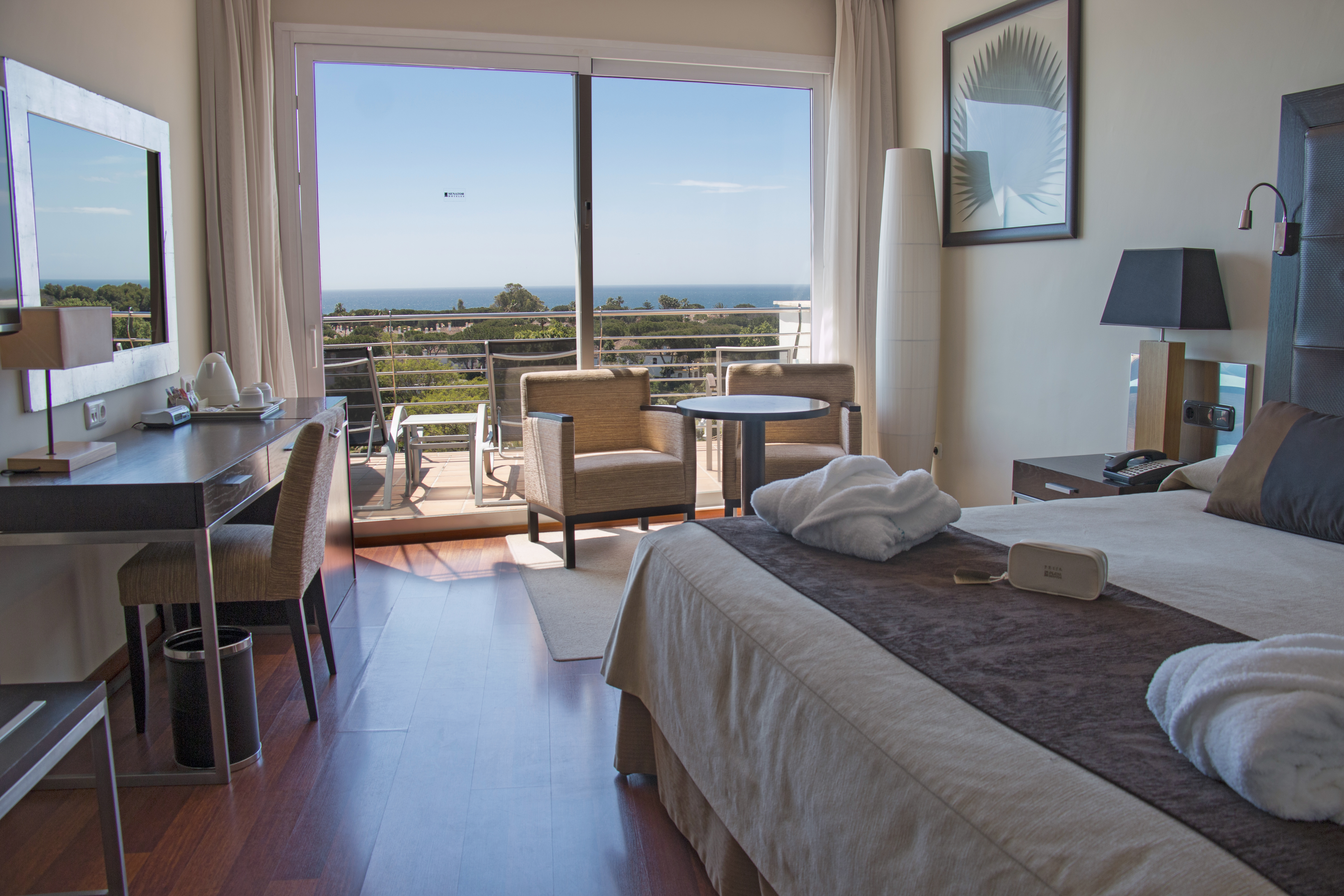 Double or Twin Deluxe Sea View