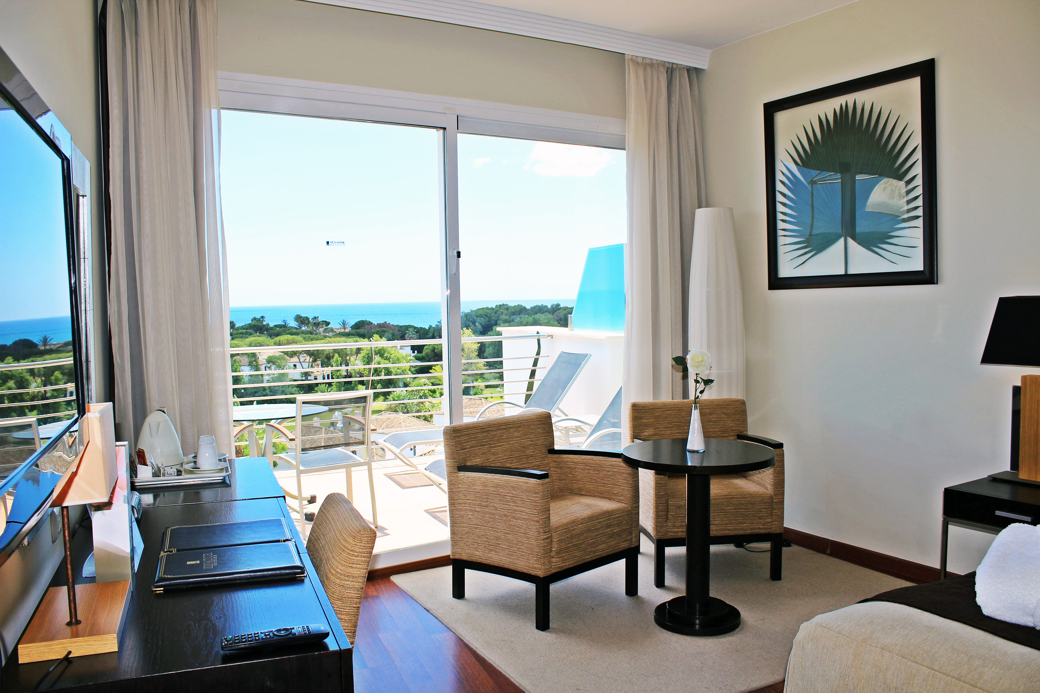 Double or Twin Deluxe Sea View