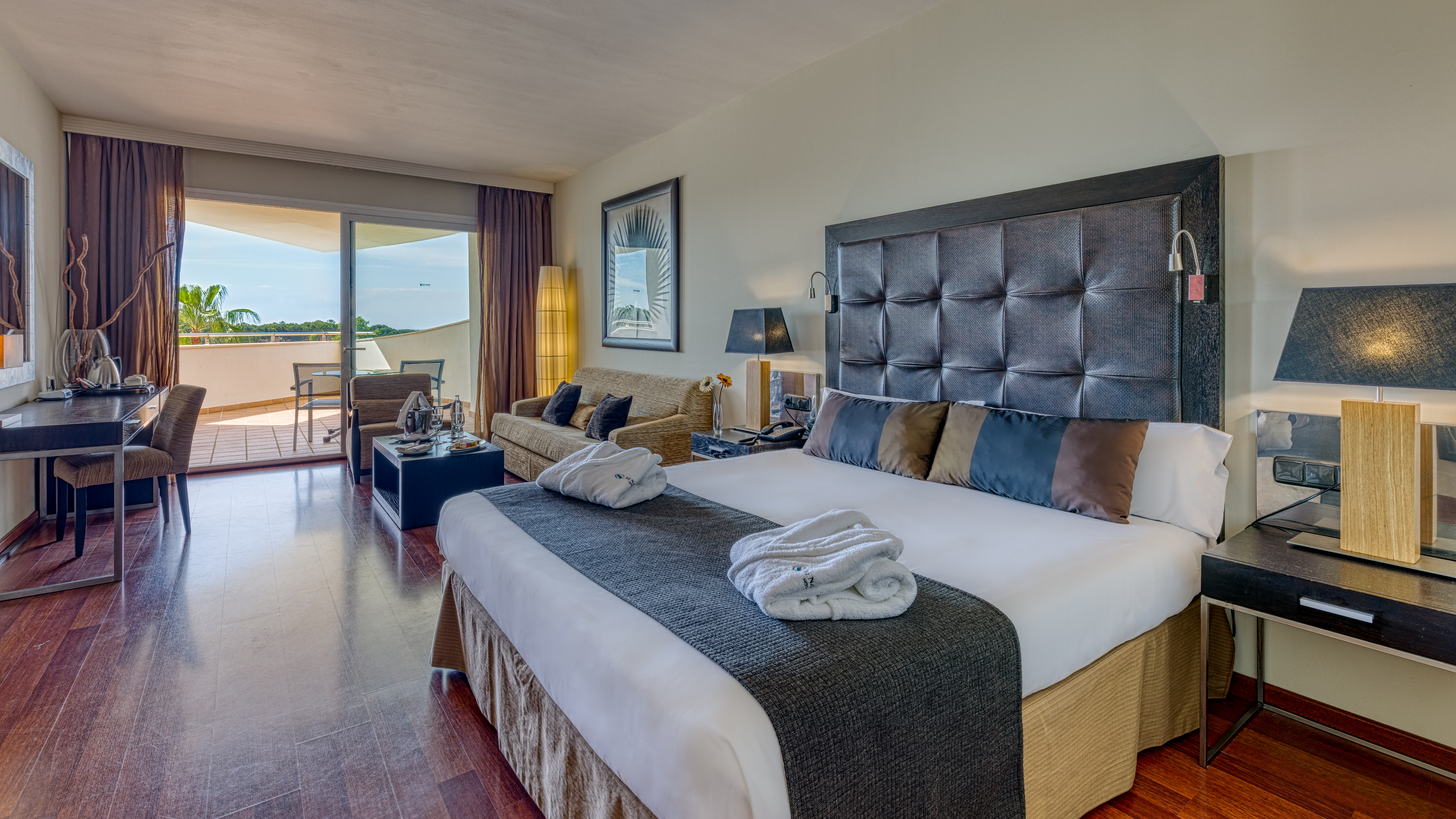 Double or Twin Deluxe