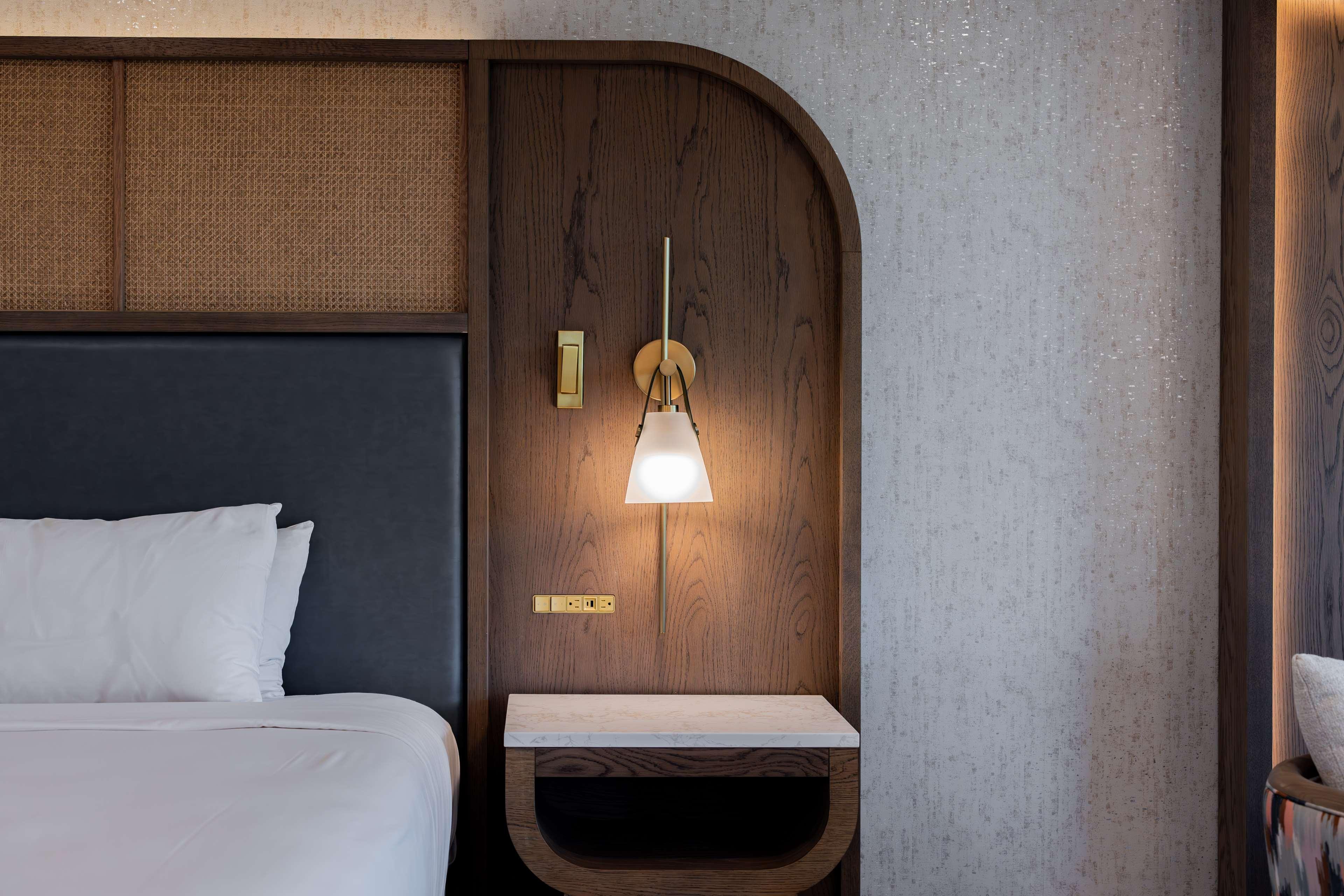 Suite Ocean View King Bed