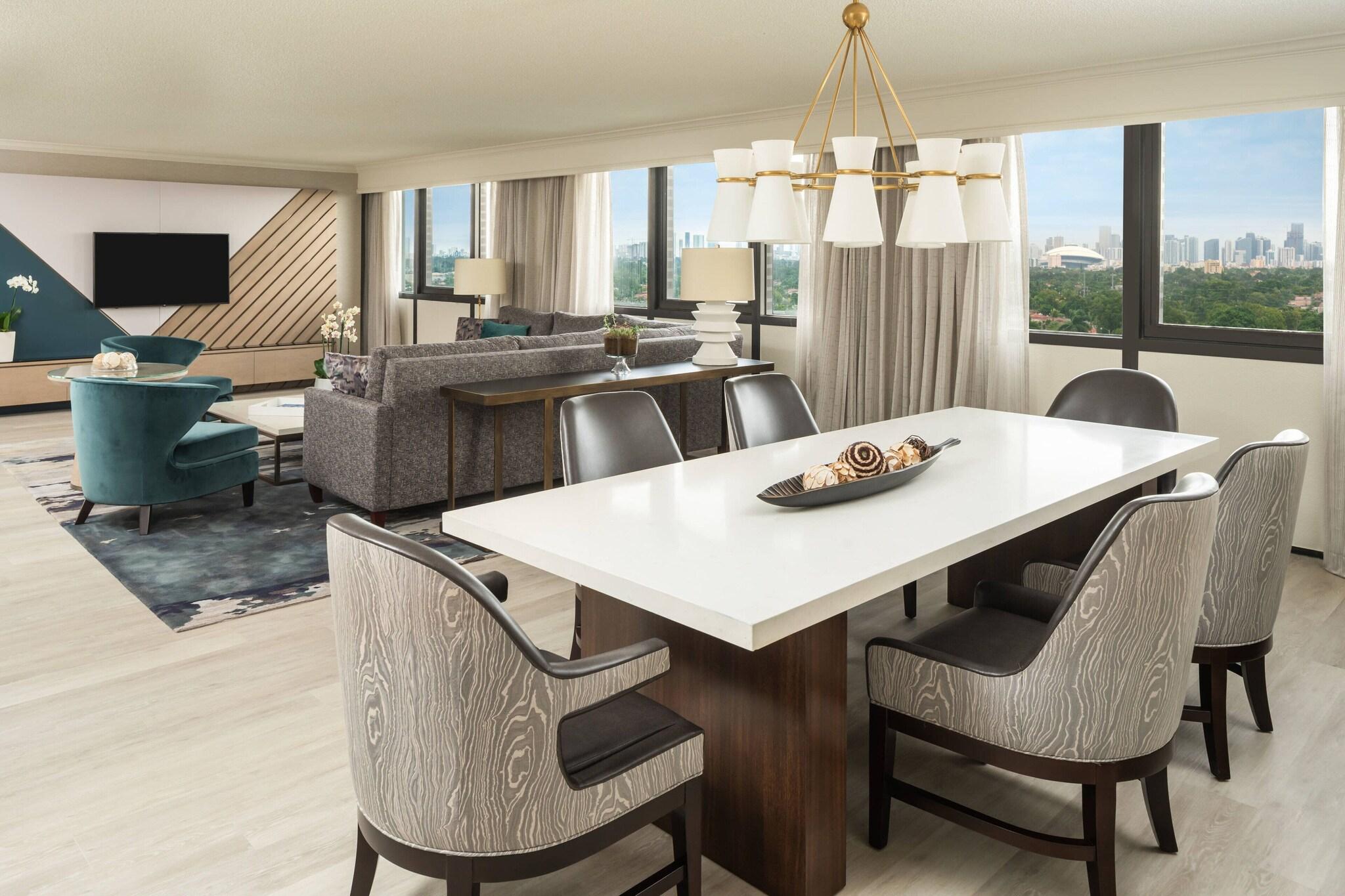 Quadruple Club City View