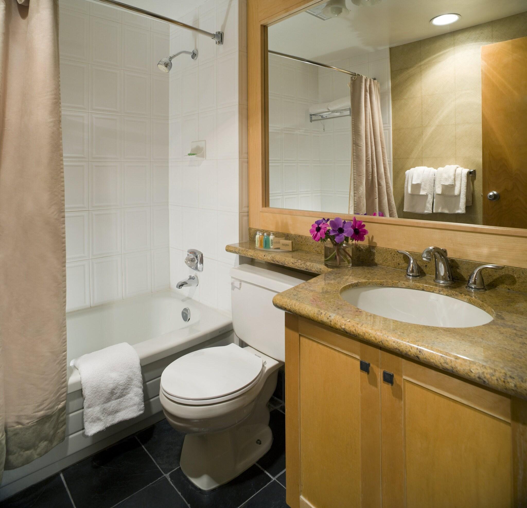 Quadruple Two Queen Beds